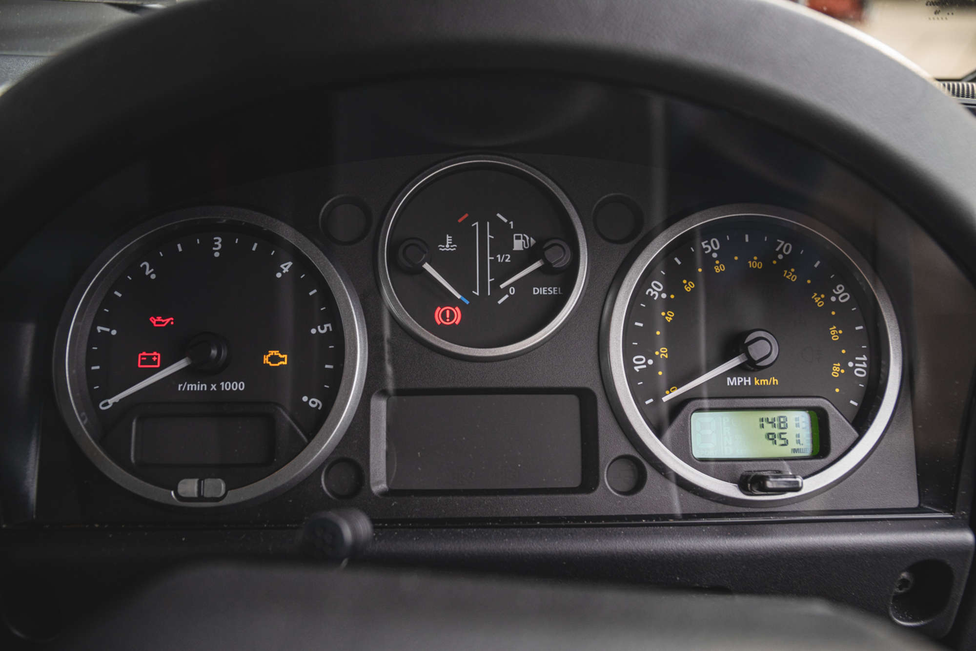 2015 Land Rover Defender 11O XS -Auction Lot