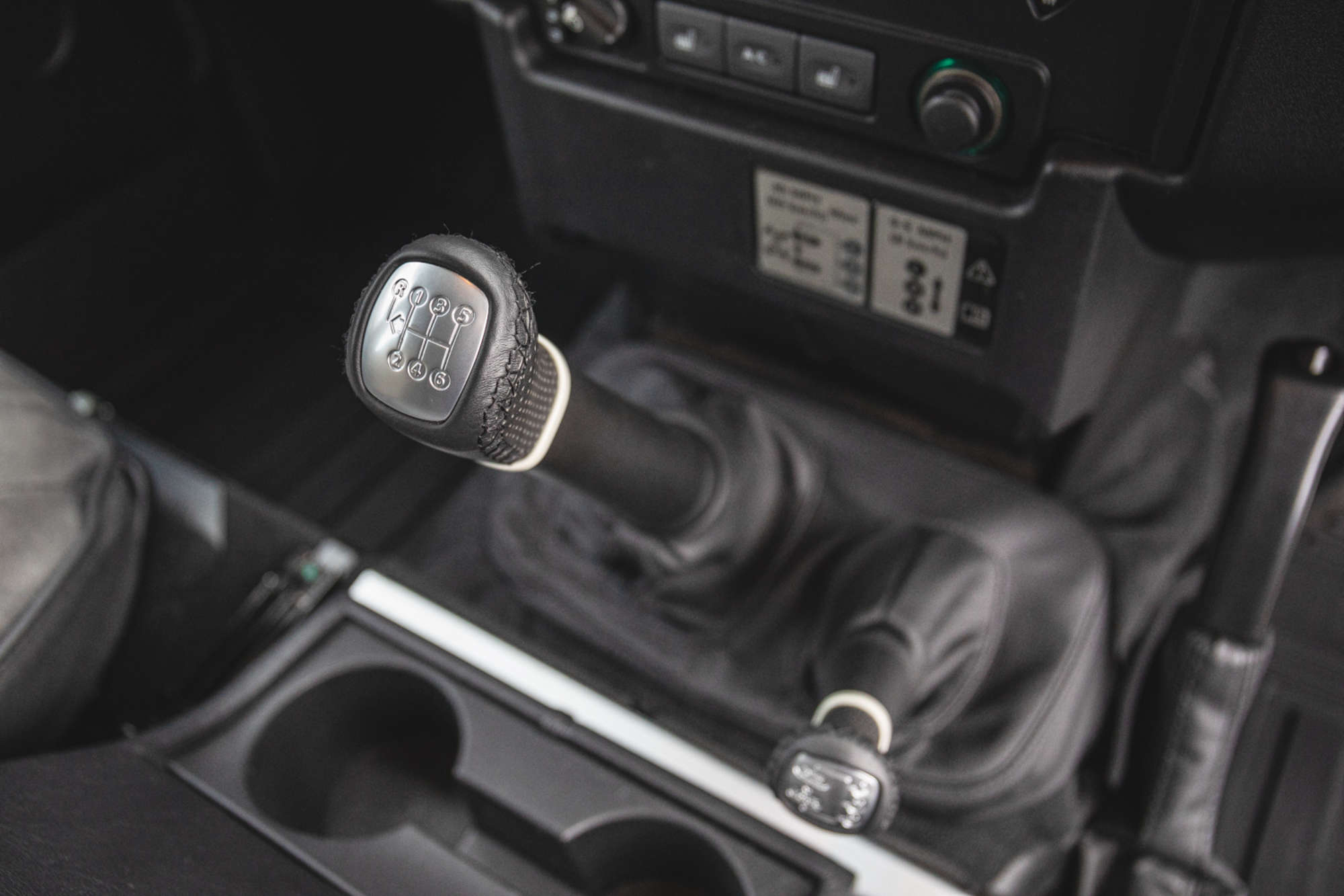 2015 Land Rover Defender 11O XS -Auction Lot