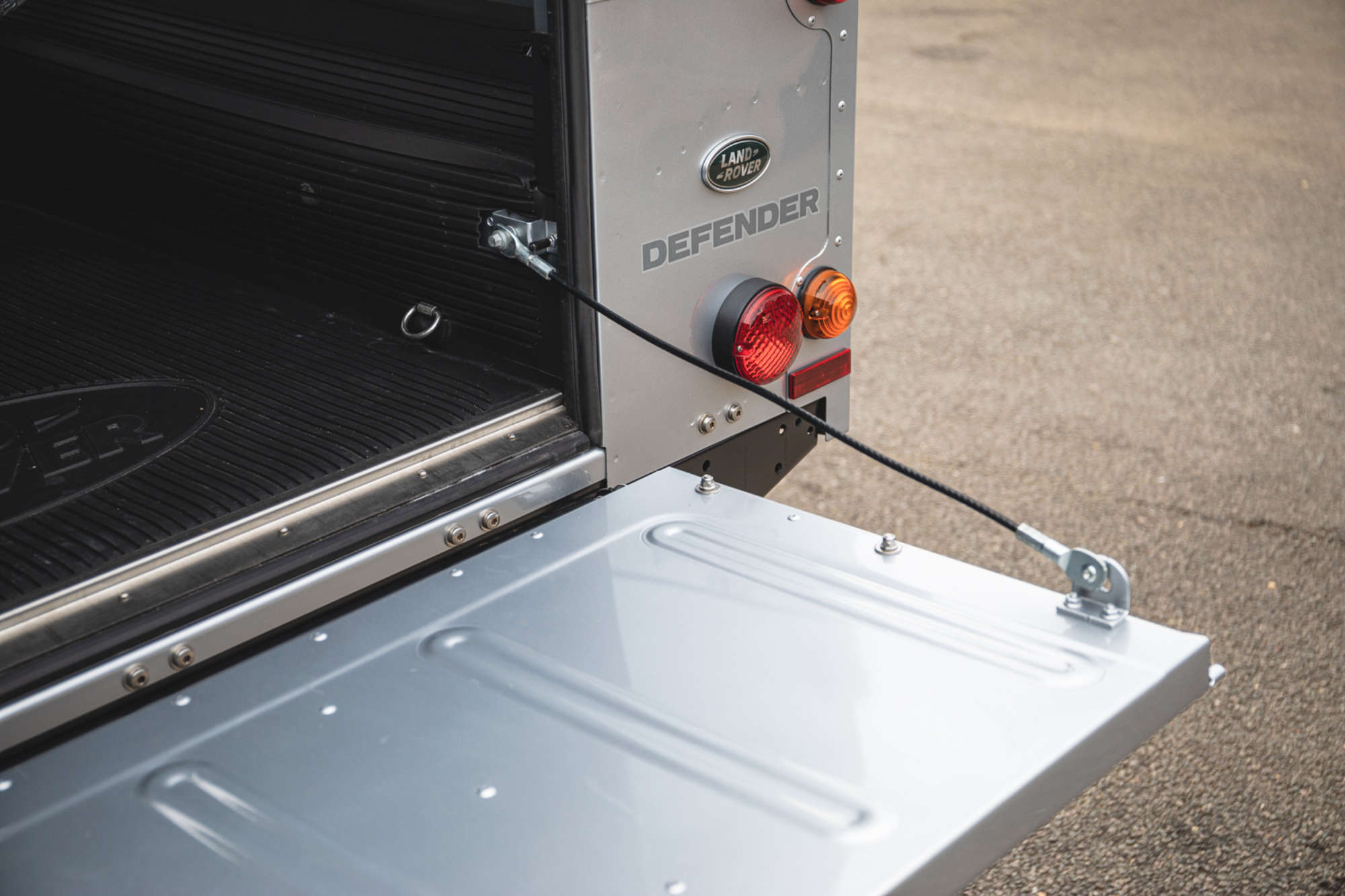 2015 Land Rover Defender 11O XS -Auction Lot