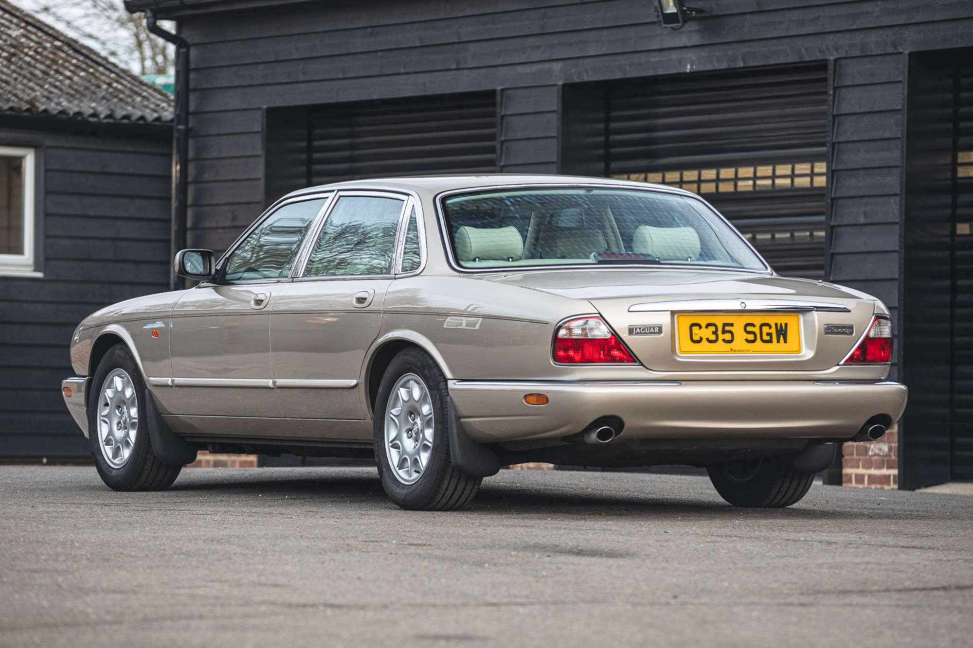 1998 Jaguar XJ Sovereign X308-Sold