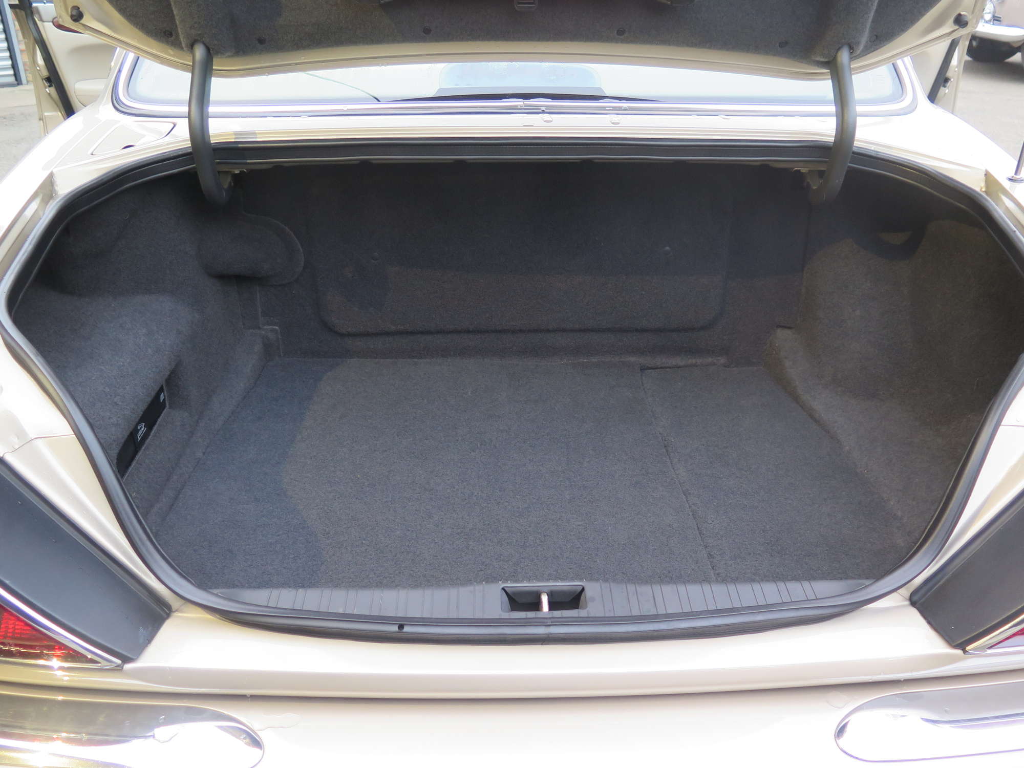 1998 Jaguar XJ Sovereign X308-Sold