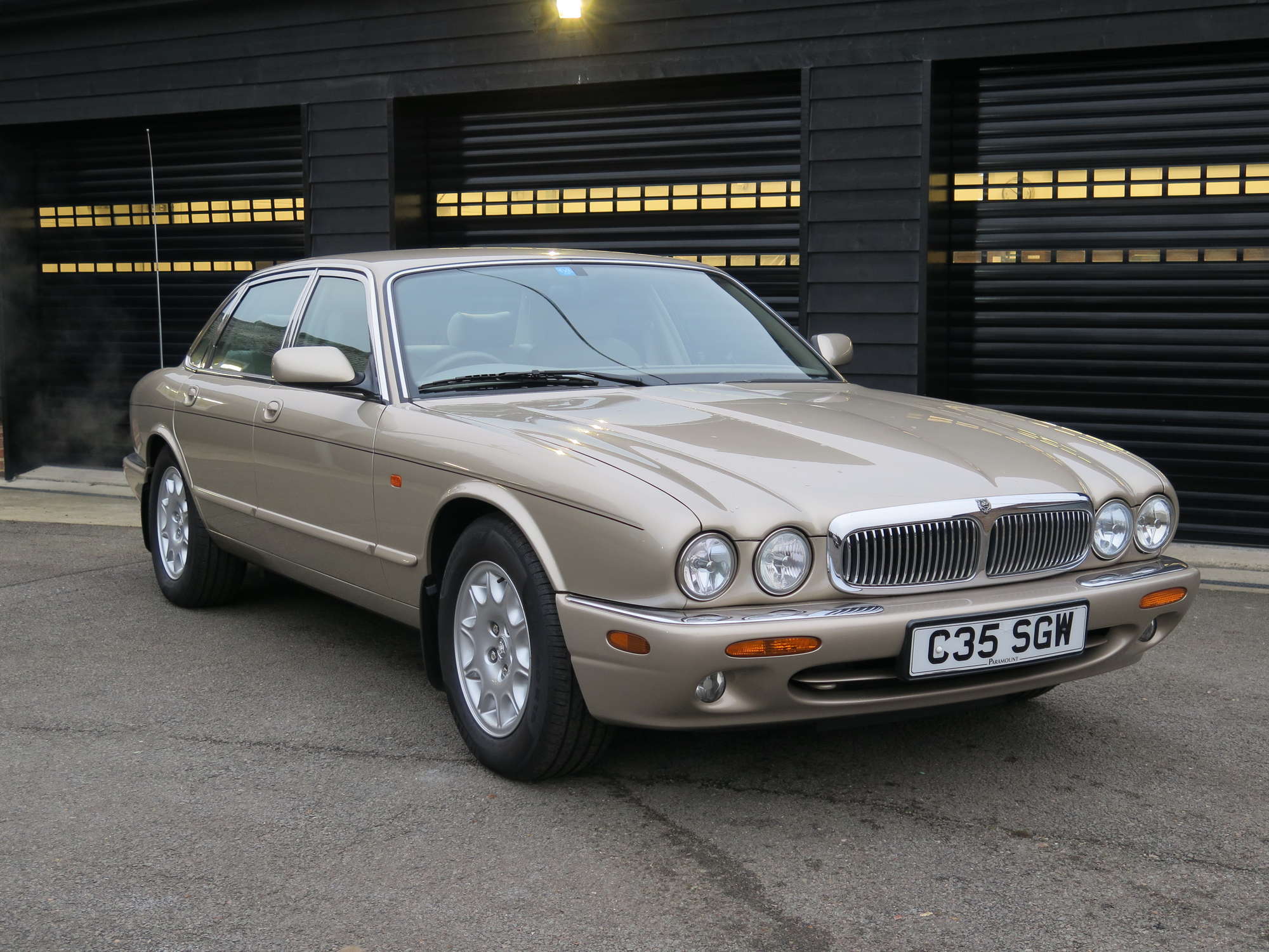 1998 Jaguar XJ Sovereign X308-Sold