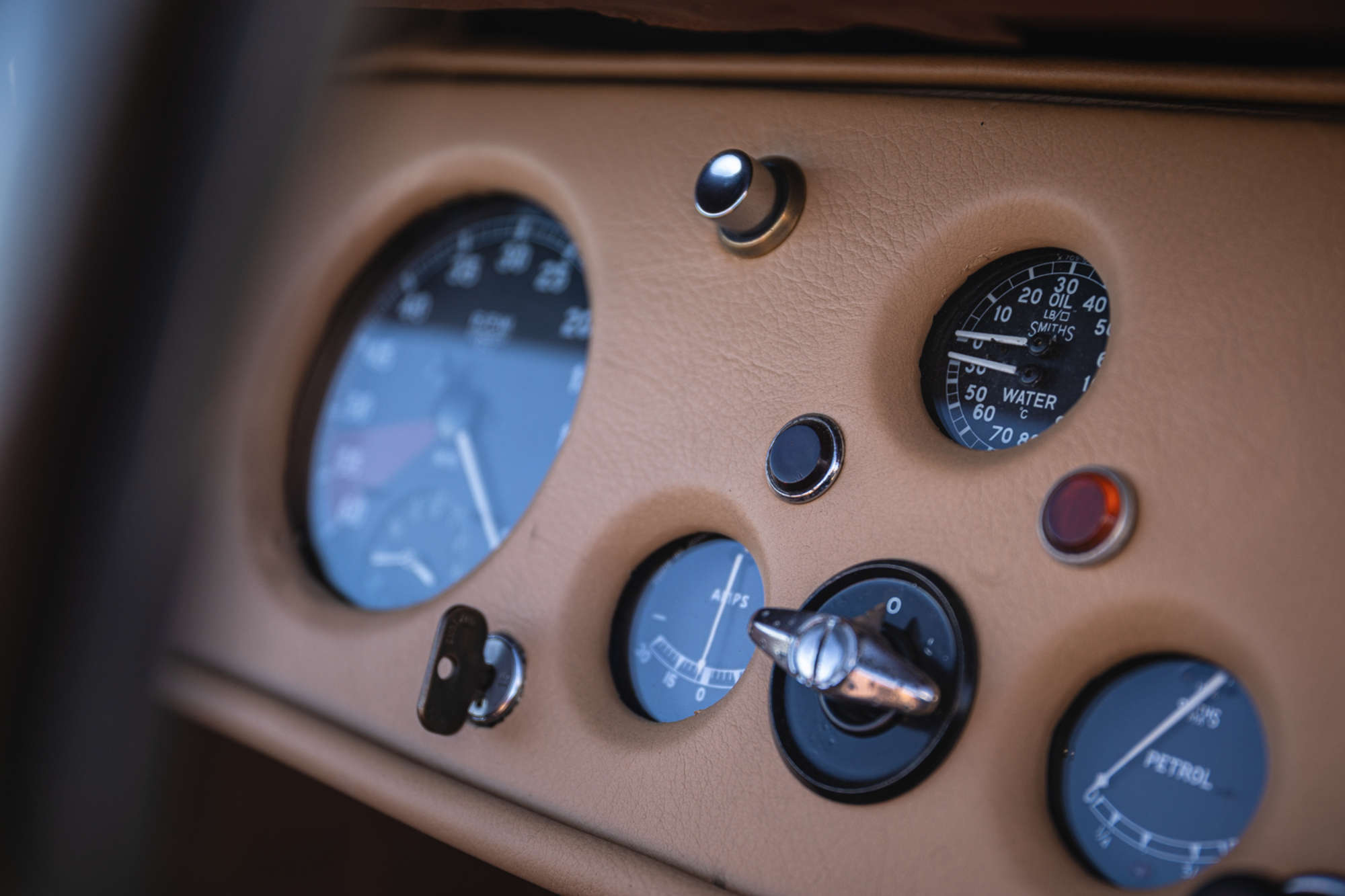 1951 Jaguar XK120 Roadster-Auction Lot