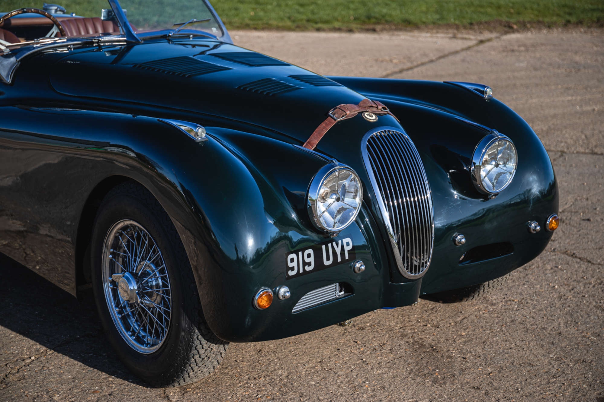 1951 Jaguar XK120 Roadster-Auction Lot