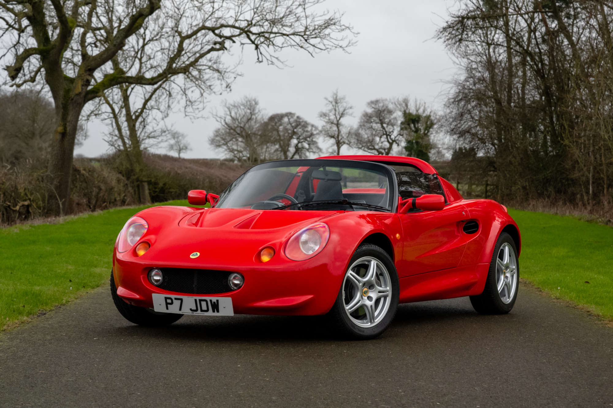 Iconic Auctioneers | 1997 Lotus Elise Series 1-Sold