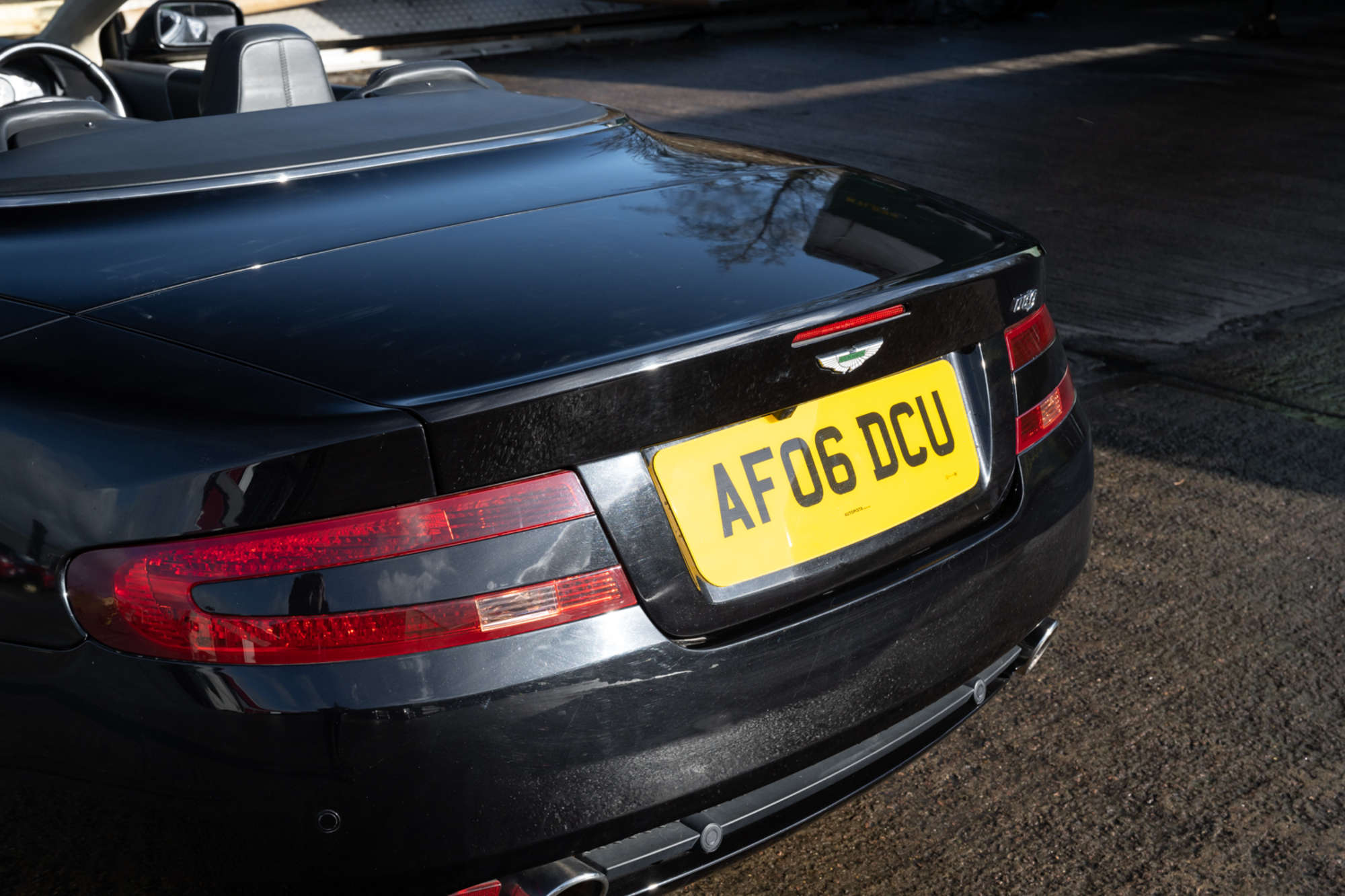 2006 Aston Martin DB9 Volante-Auction Lot