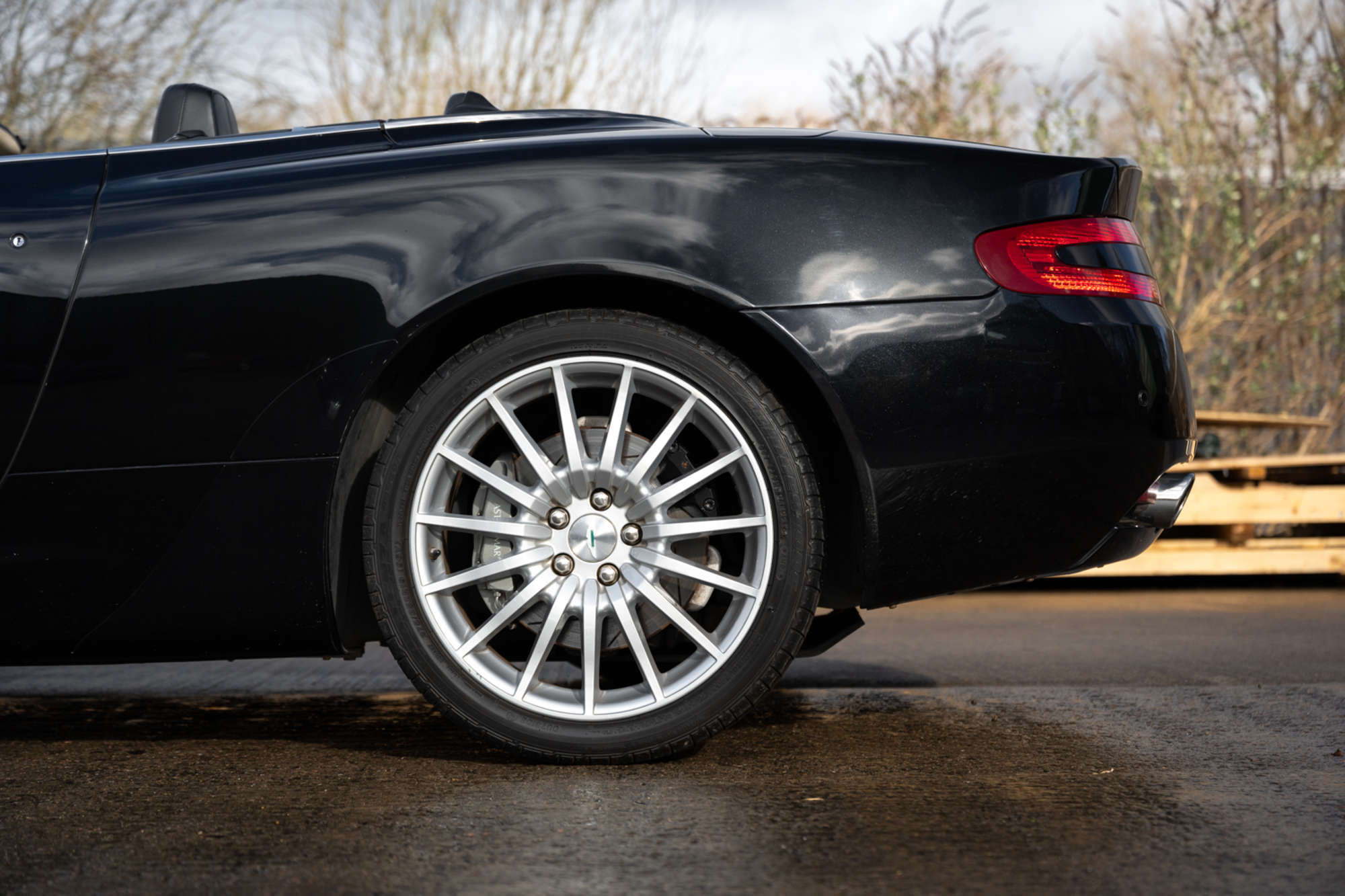 2006 Aston Martin DB9 Volante-Auction Lot