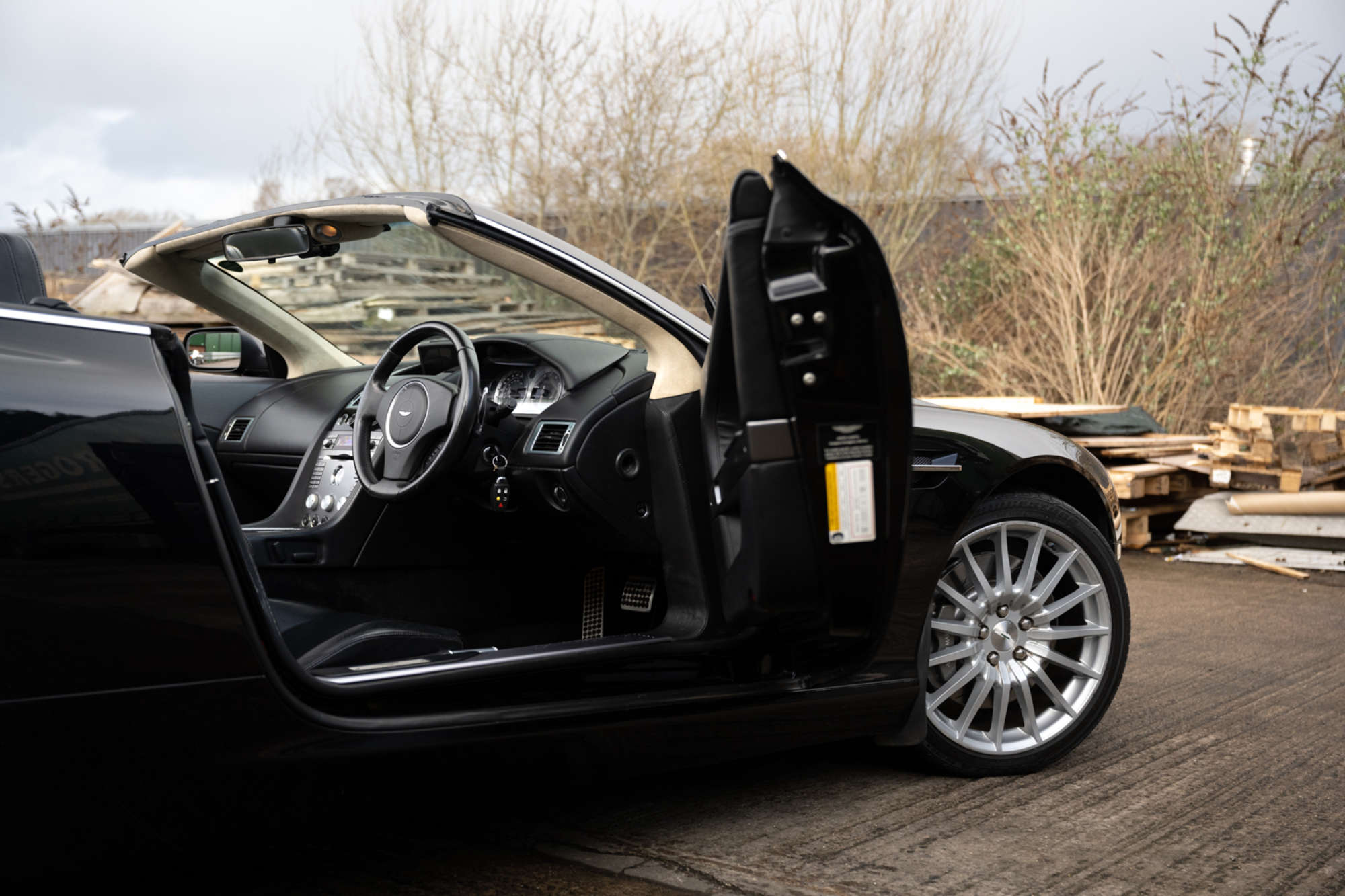 2006 Aston Martin DB9 Volante-Auction Lot