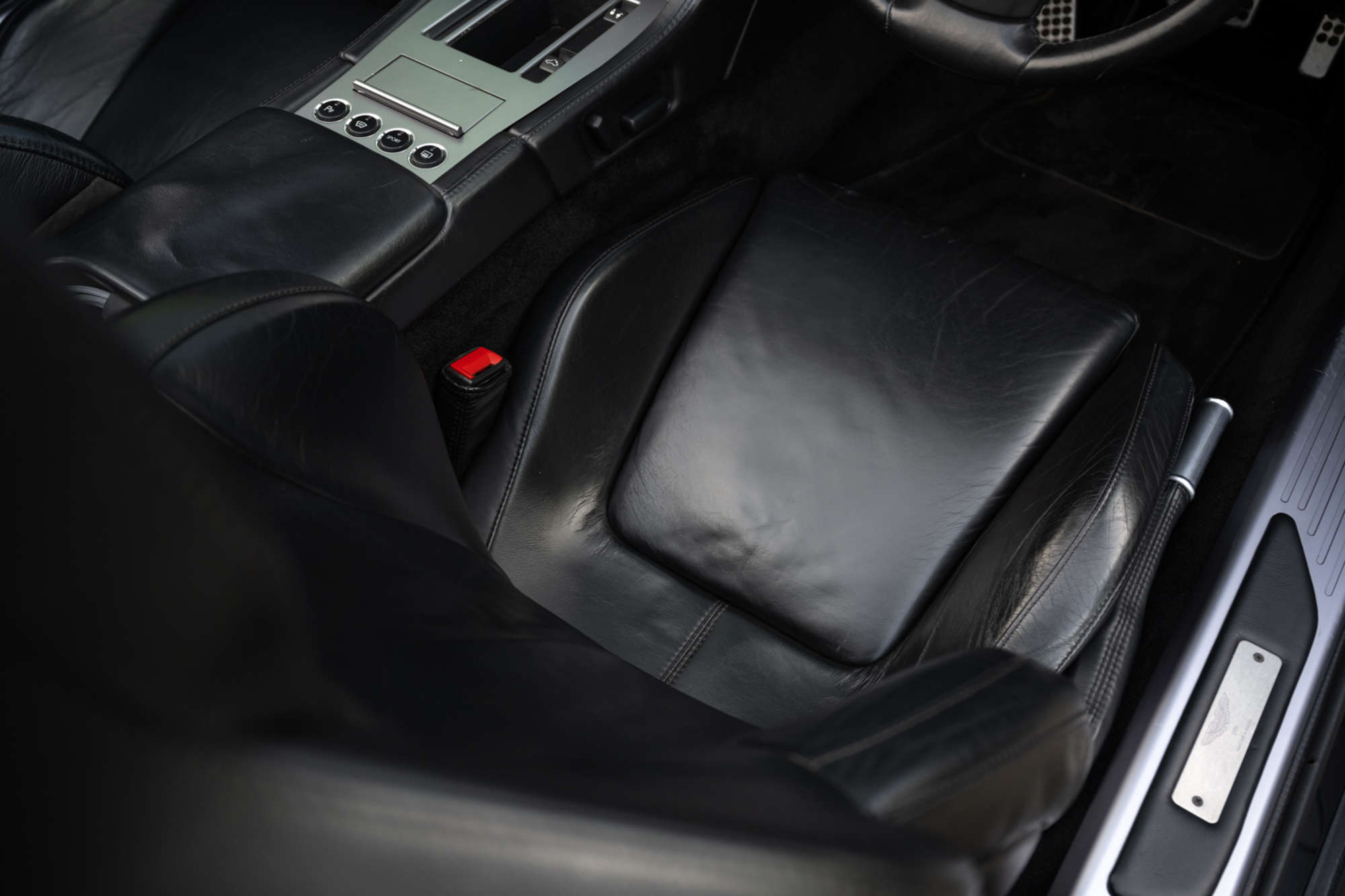 2006 Aston Martin DB9 Volante-Auction Lot