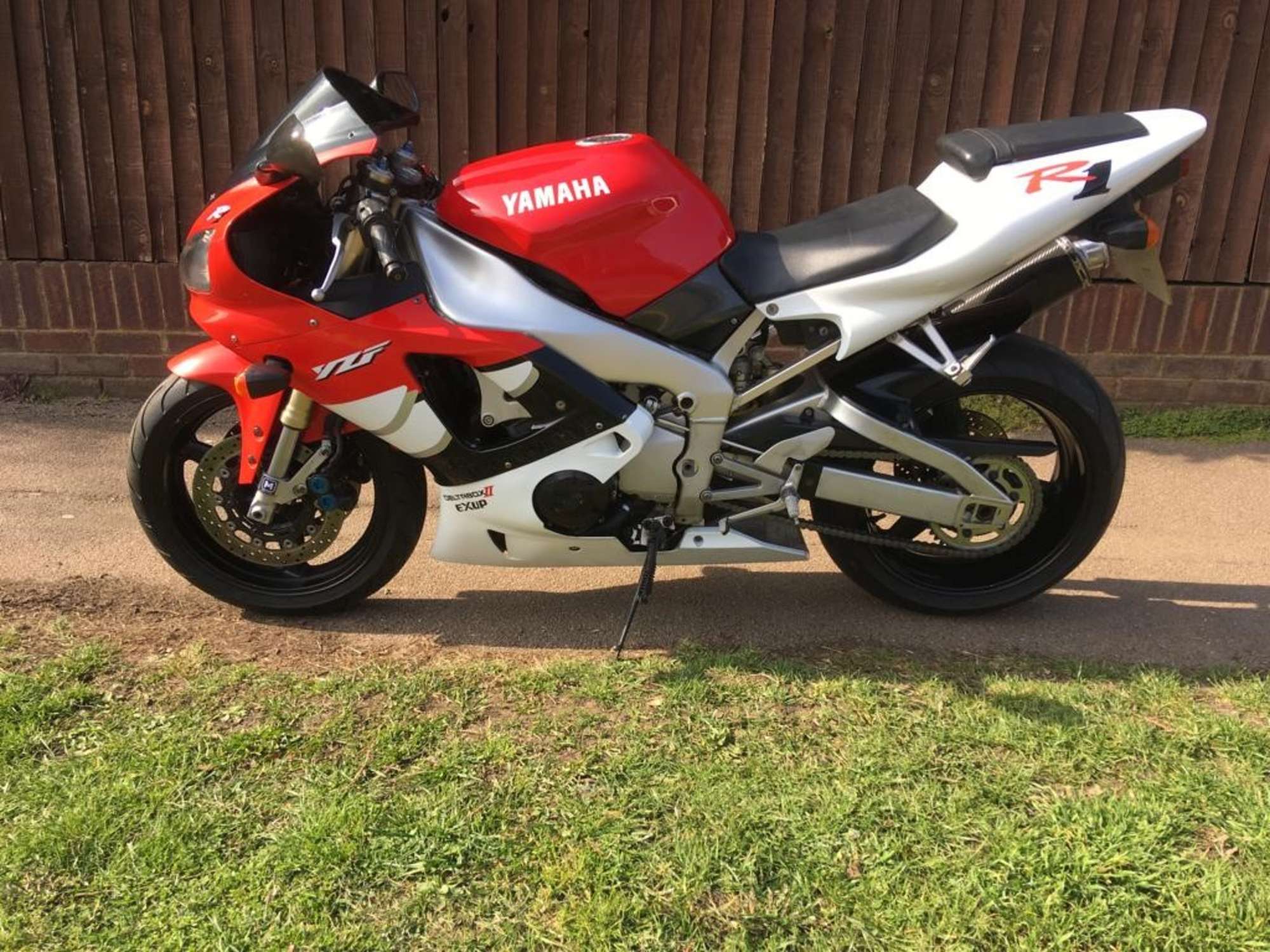 1999 Yamaha YZF-R1 998cc-Sold