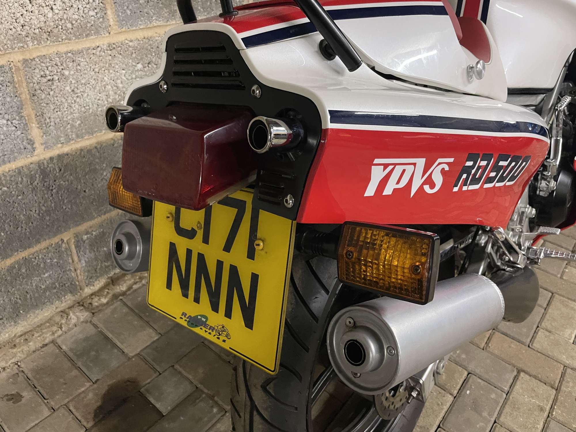 1985 Yamaha RD500 LC YPVS 492cc-Sold
