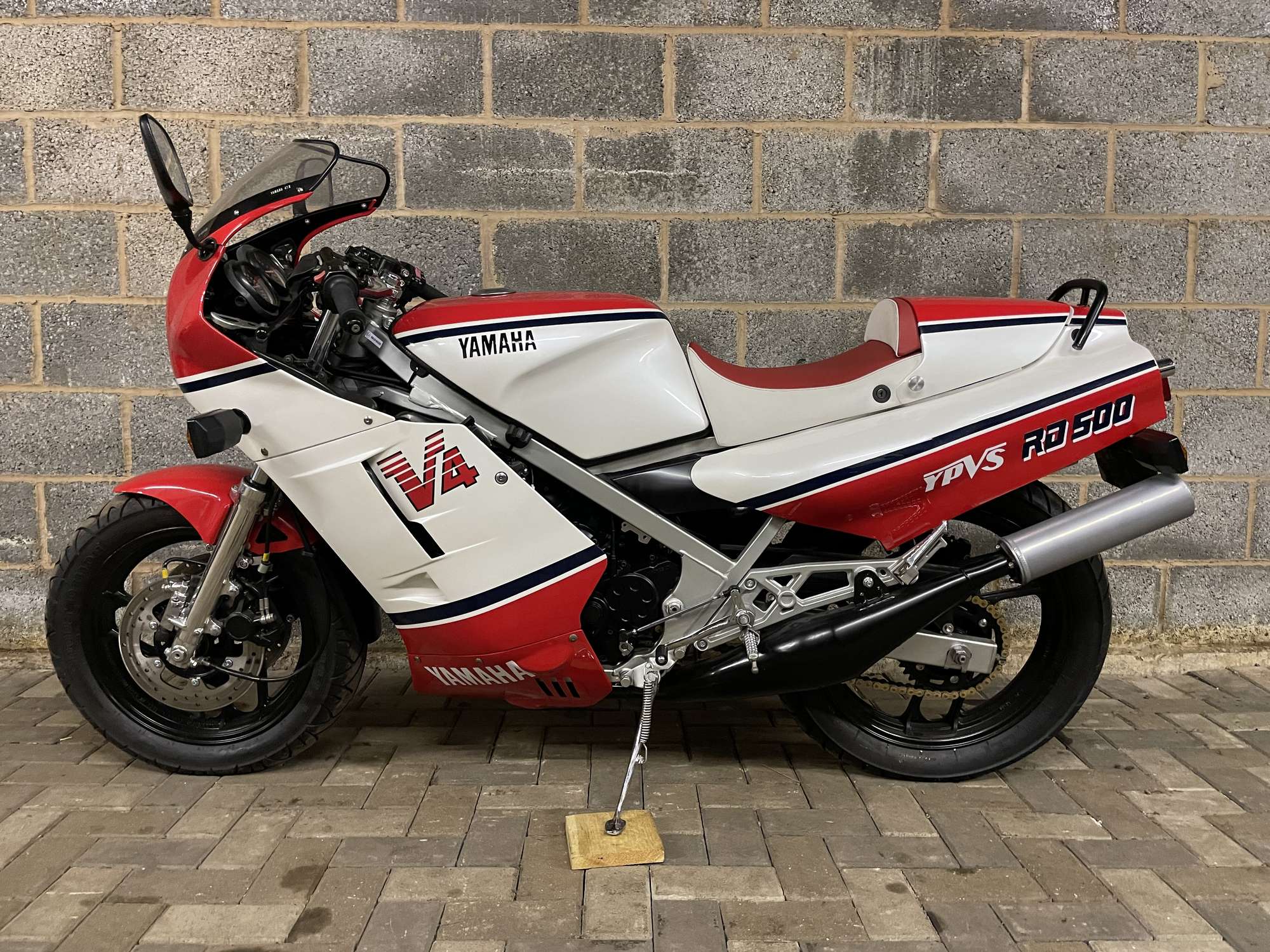 1985 Yamaha RD500 LC YPVS 492cc-Sold