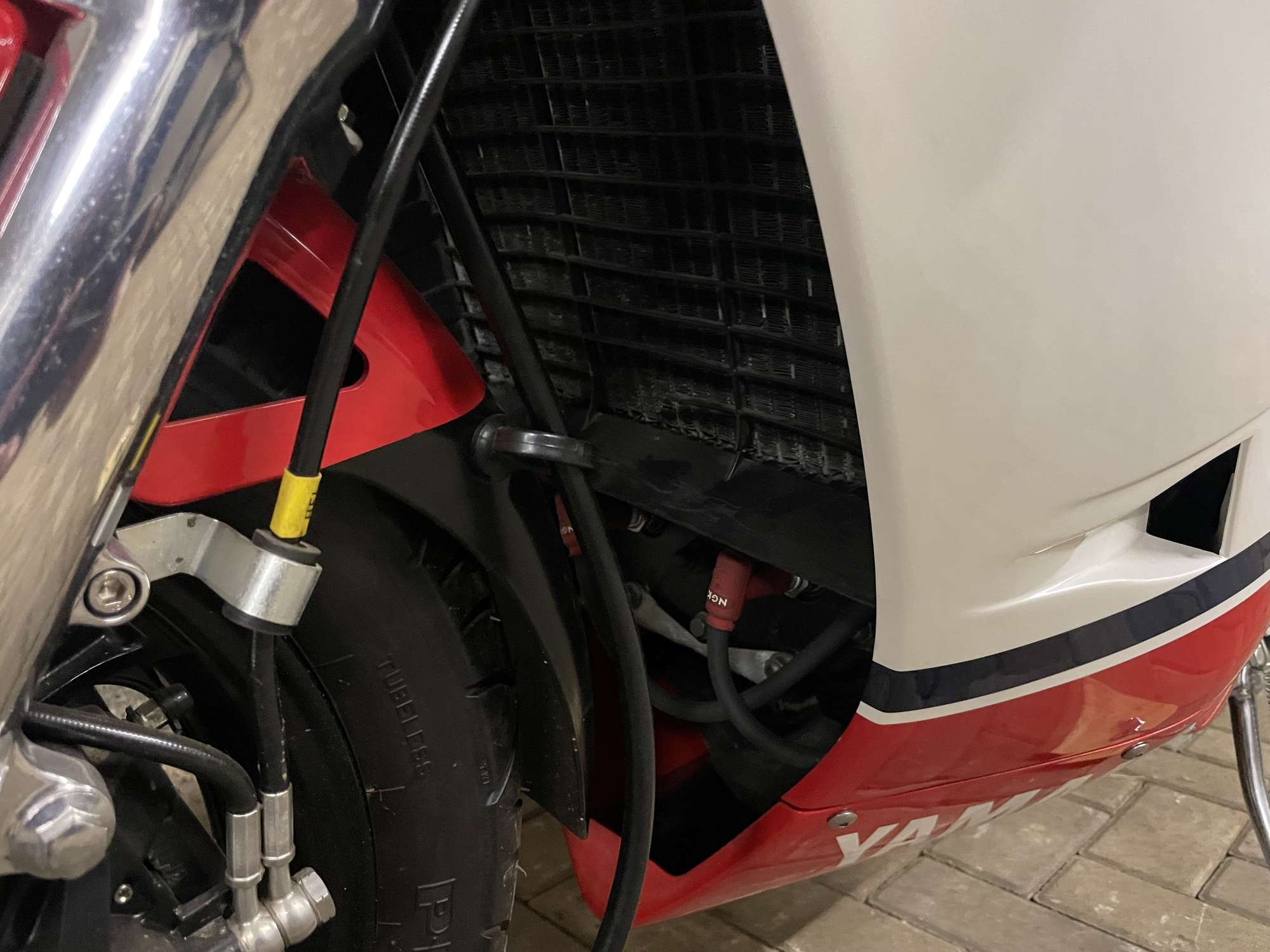 1985 Yamaha RD500 LC YPVS 492cc-Sold