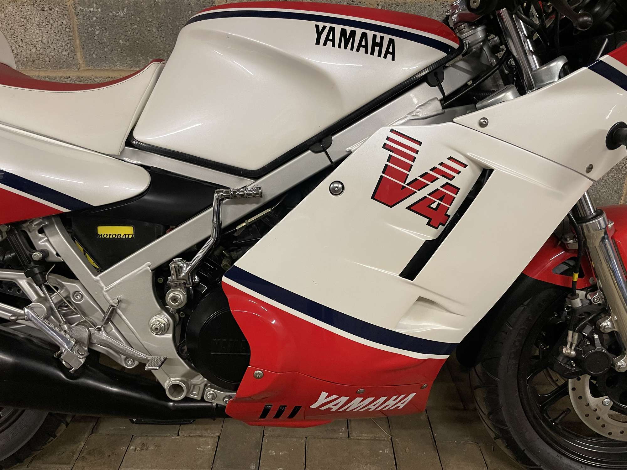 1985 Yamaha RD500 LC YPVS 492cc-Sold