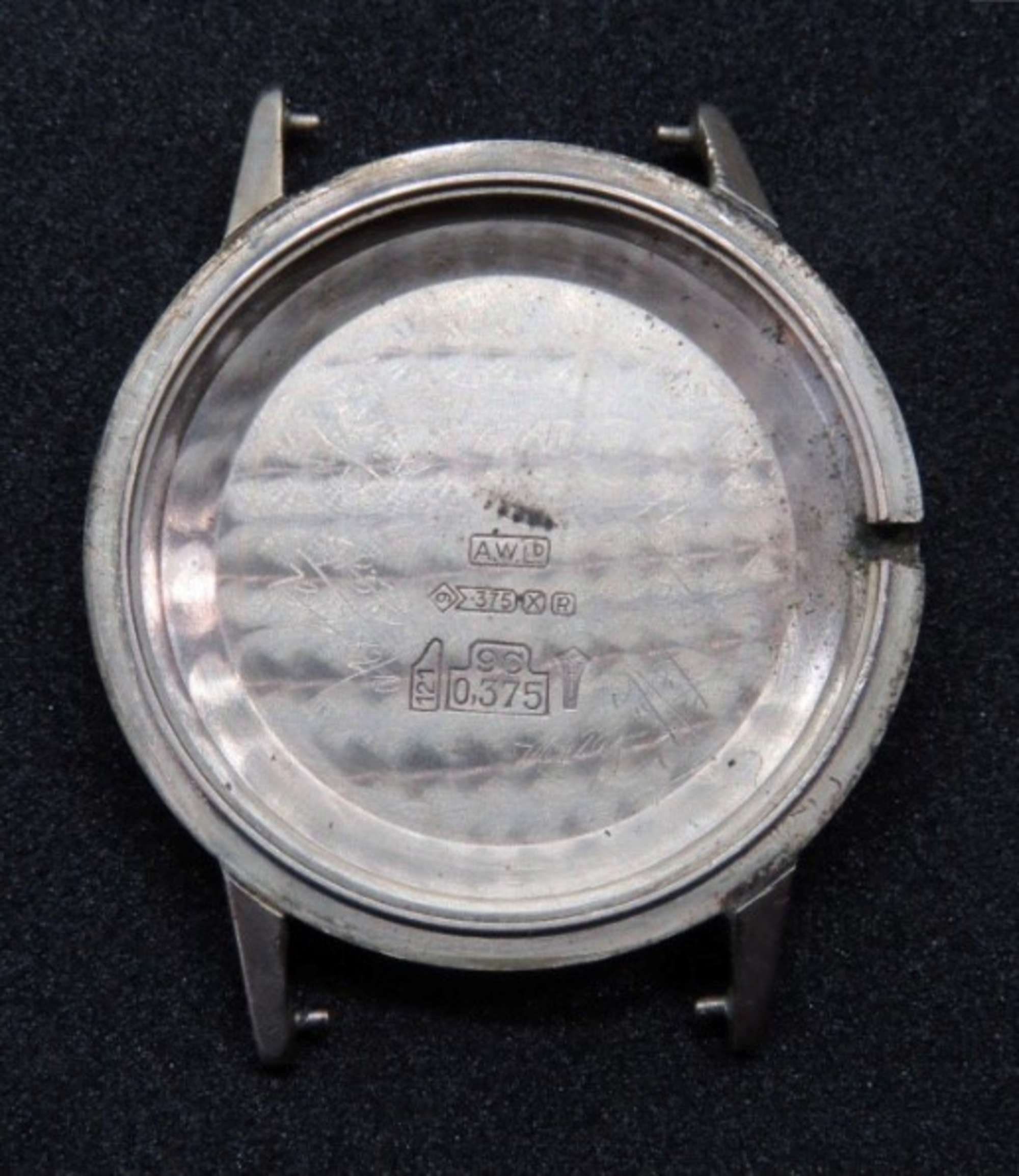 A rare vintage 1970s 9ct gold 'flying saucer' Accurist wrist-Auction Lot