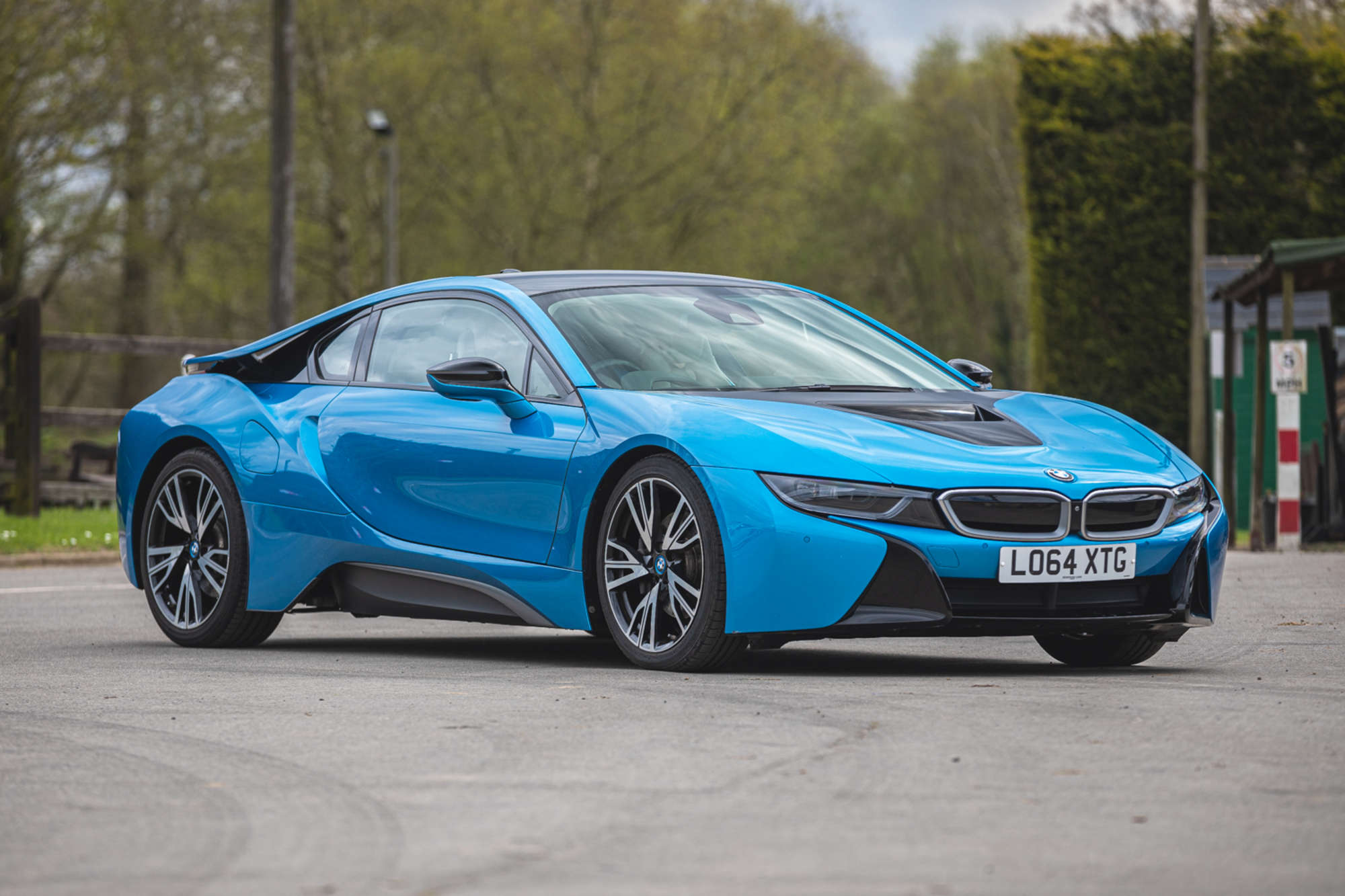 Iconic Auctioneers | 2015 BMW i8-Auction Lot