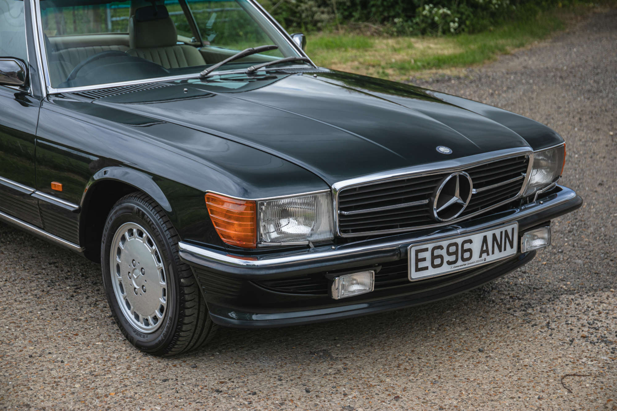 1987 Mercedes-Benz 420 SL (R107)-Auction Lot