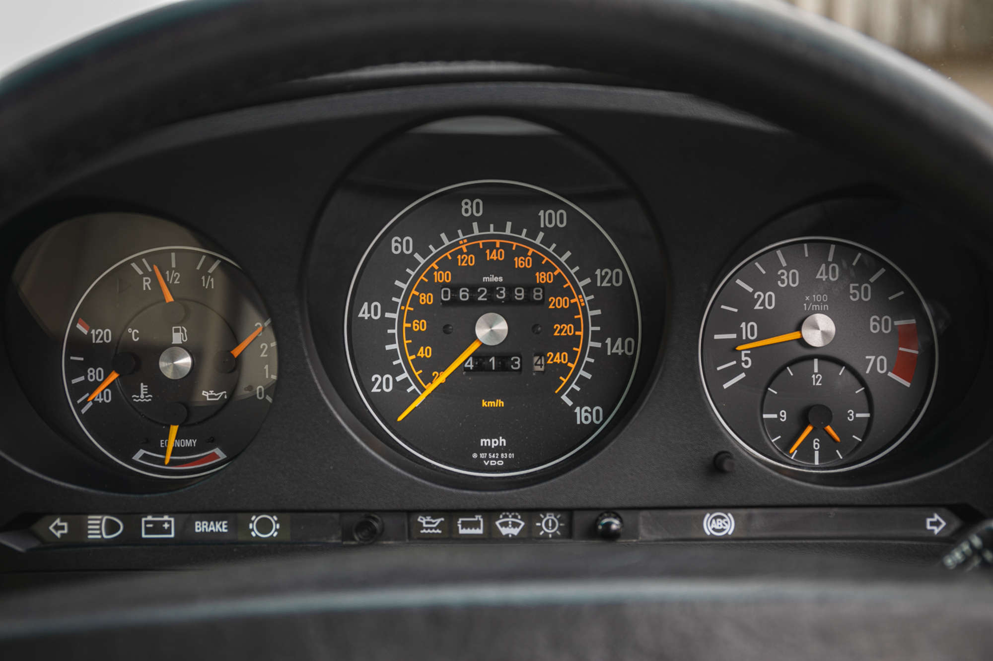 1987 Mercedes-Benz 420 SL (R107)-Auction Lot