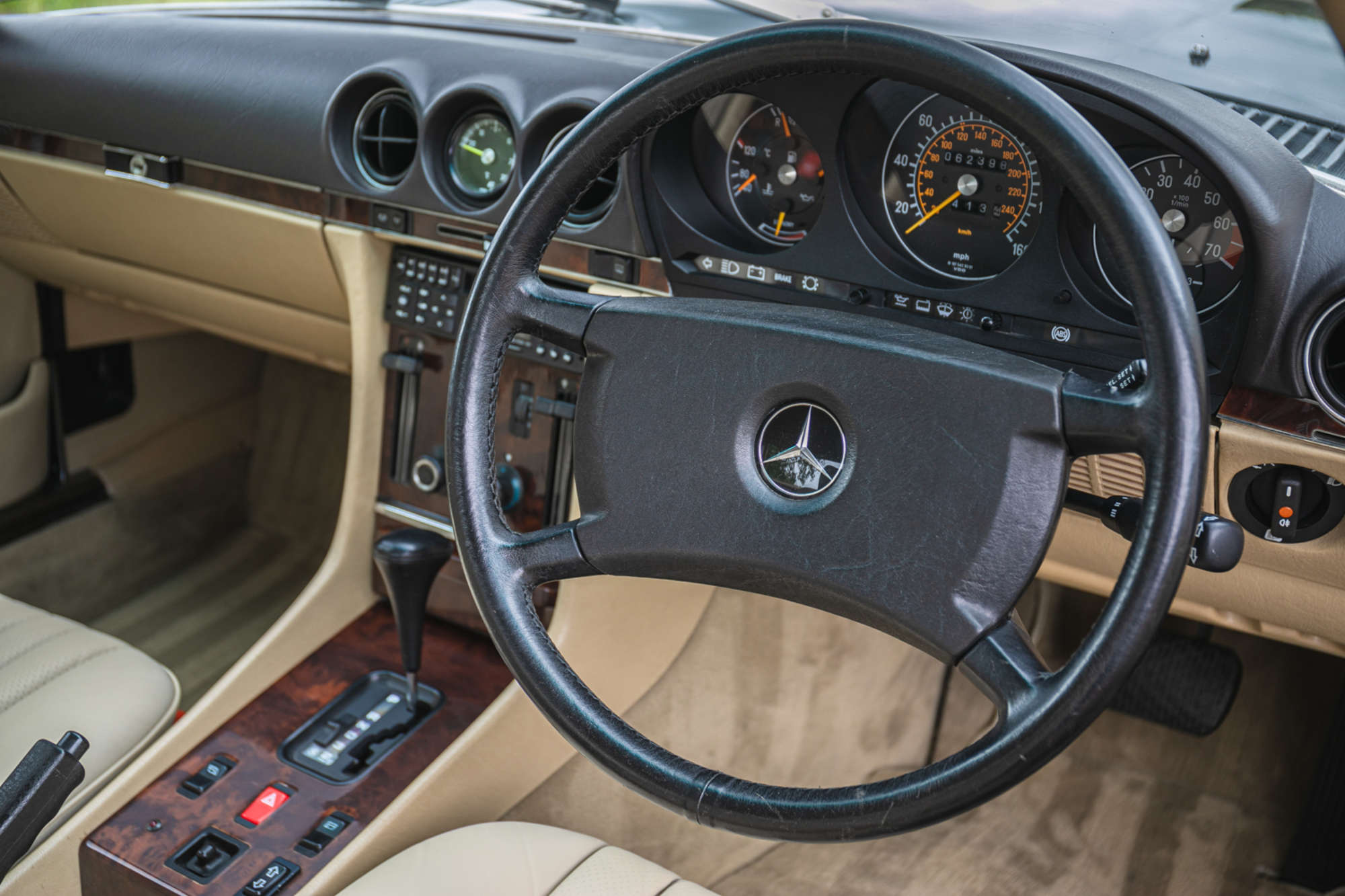 1987 Mercedes-Benz 420 SL (R107)-Auction Lot