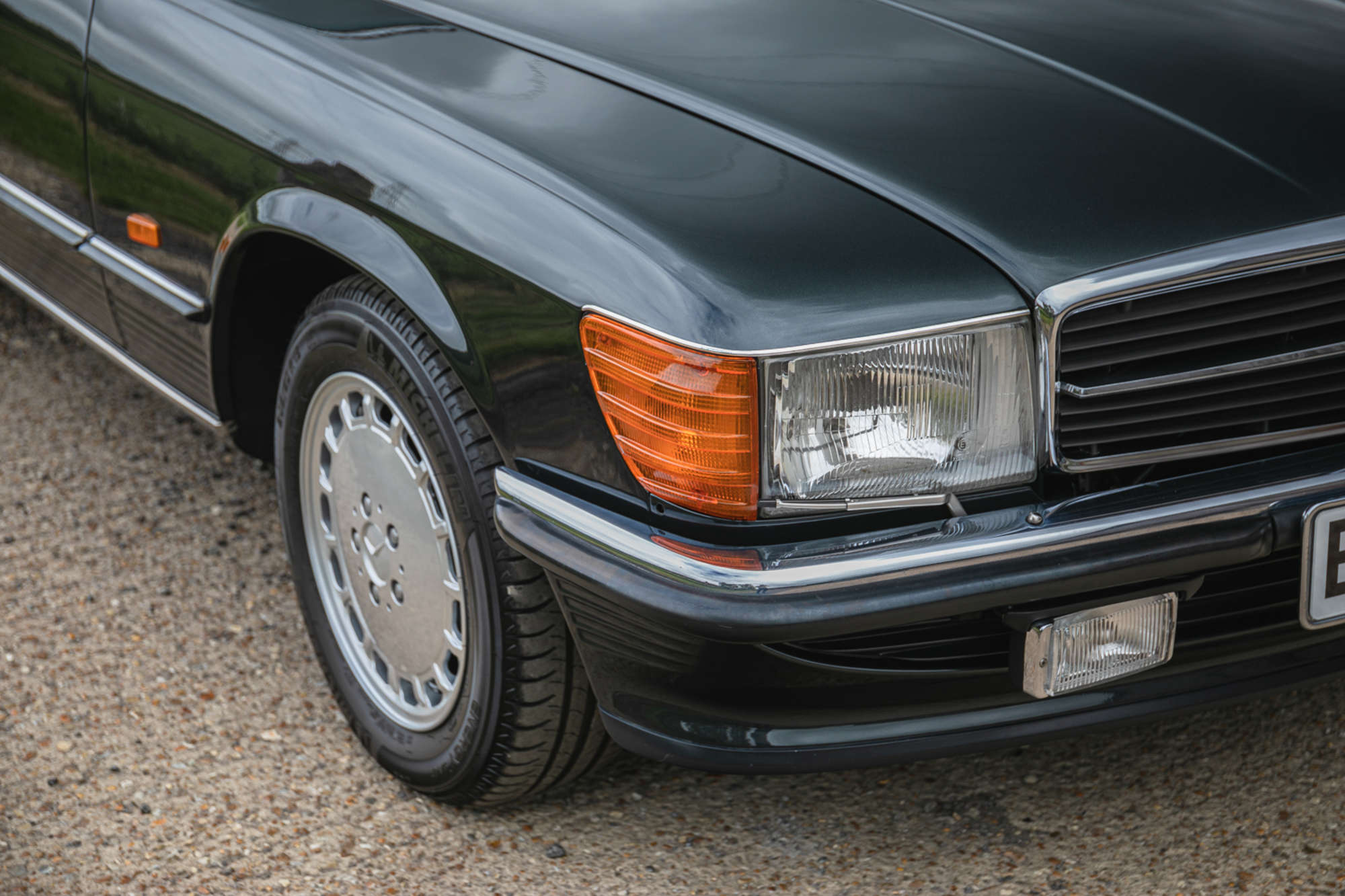 1987 Mercedes-Benz 420 SL (R107)-Auction Lot