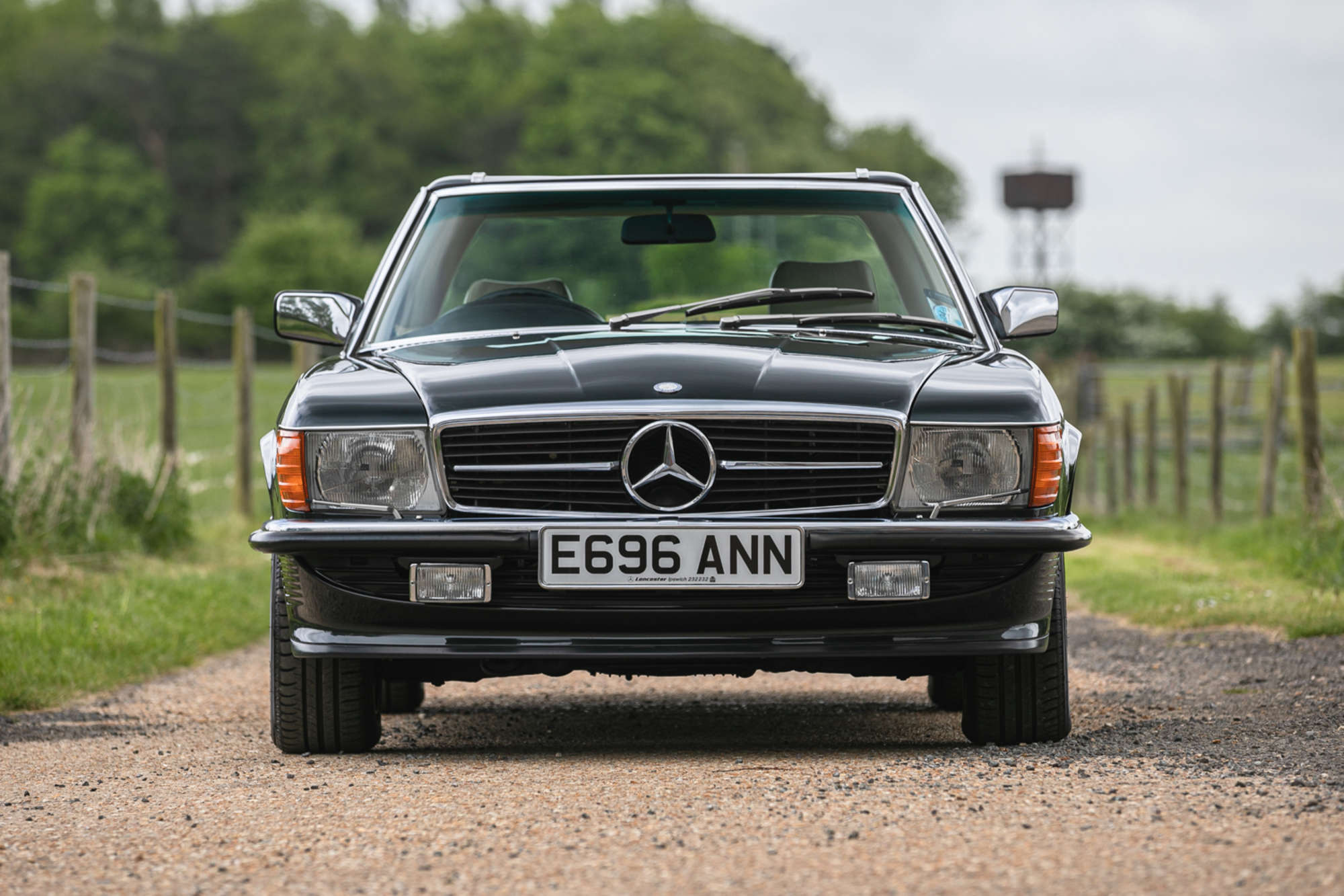 1987 Mercedes-Benz 420 SL (R107)-Auction Lot