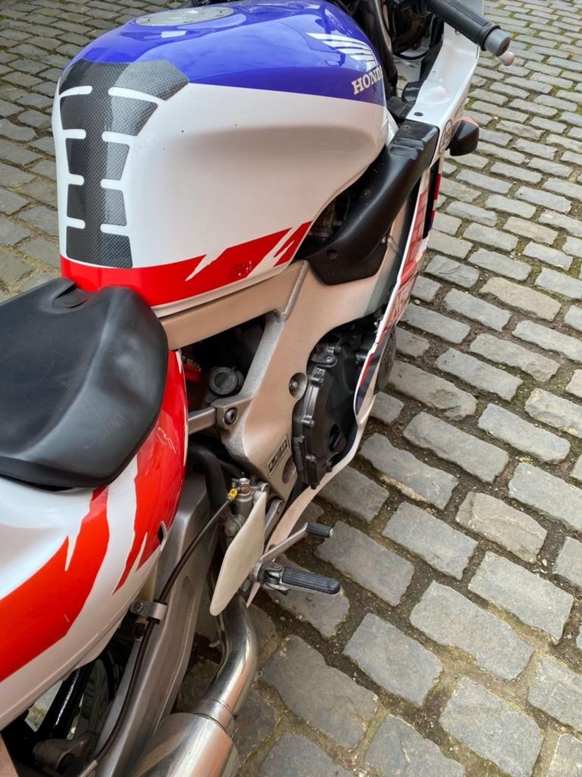 1990 Honda CBR400 RR (NC29)-Auction Lot