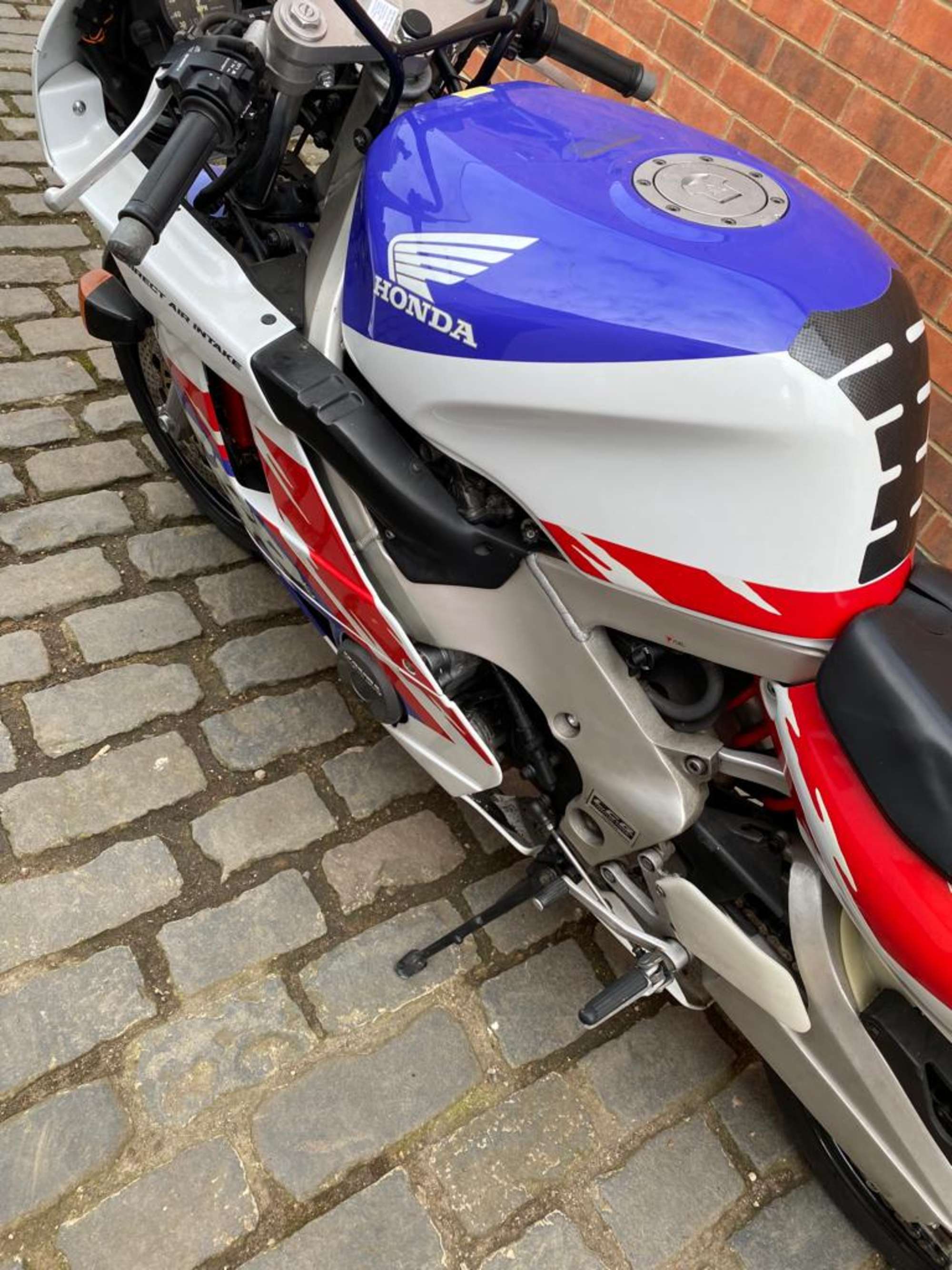 1990 Honda CBR400 RR (NC29)-Auction Lot