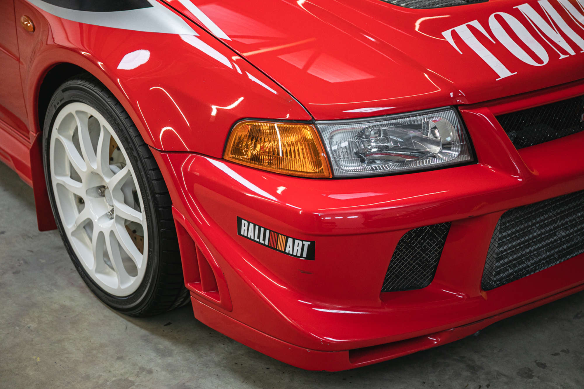 2000 Mitsubishi Lancer Evolution VI 'Tommi Makinen Edition' -Sold