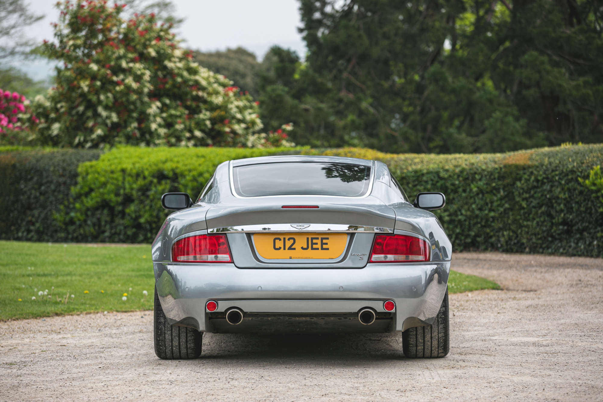 2005 Aston Martin Vanquish S 2+2-Auction Lot