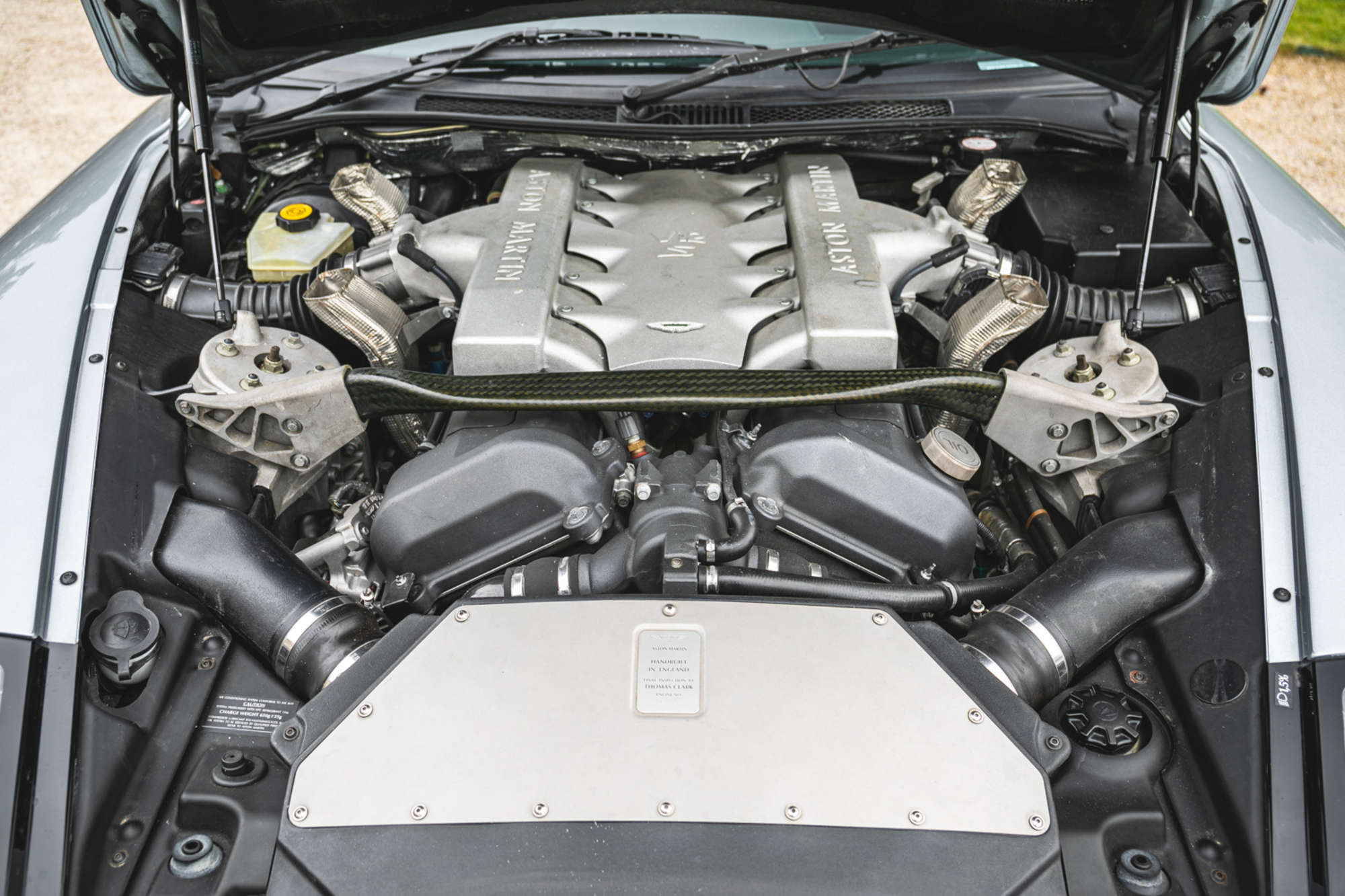 2005 Aston Martin Vanquish S 2+2-Auction Lot