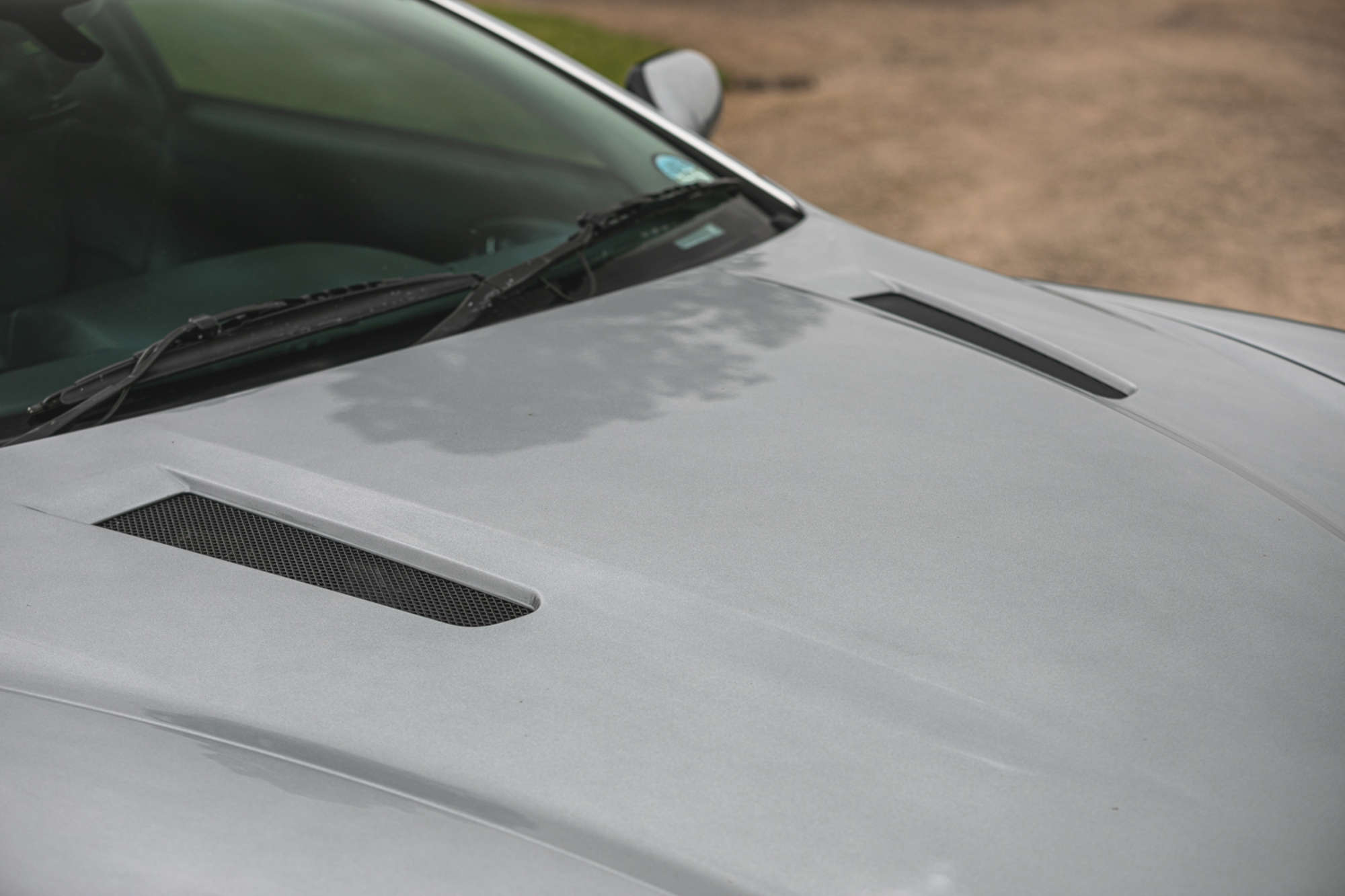 2005 Aston Martin Vanquish S 2+2-Auction Lot