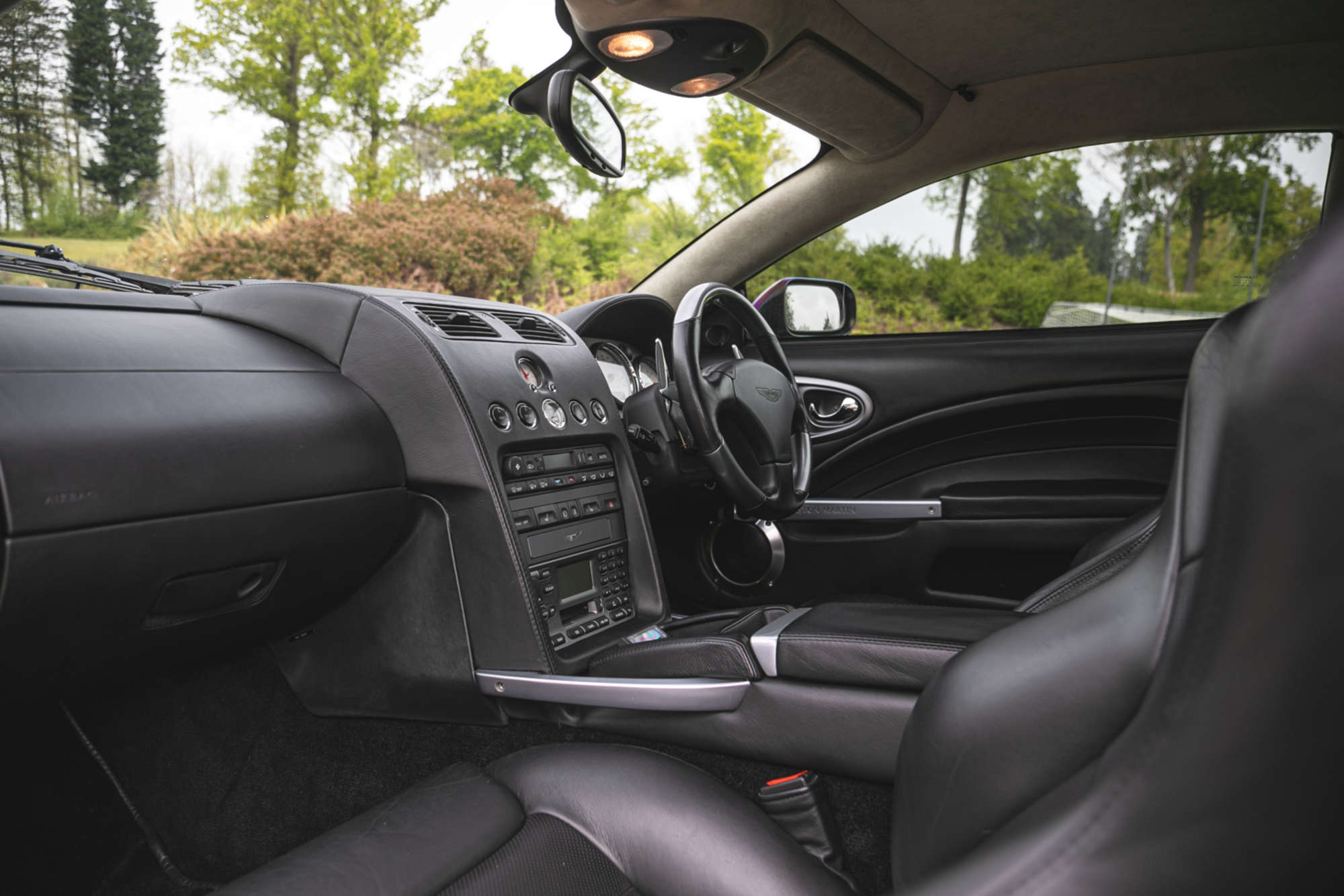 2005 Aston Martin Vanquish S 2+2-Auction Lot