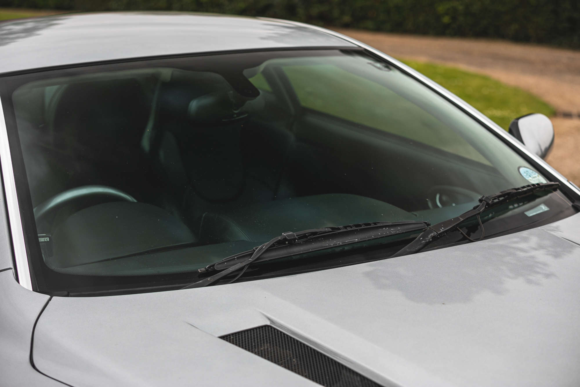 2005 Aston Martin Vanquish S 2+2-Auction Lot