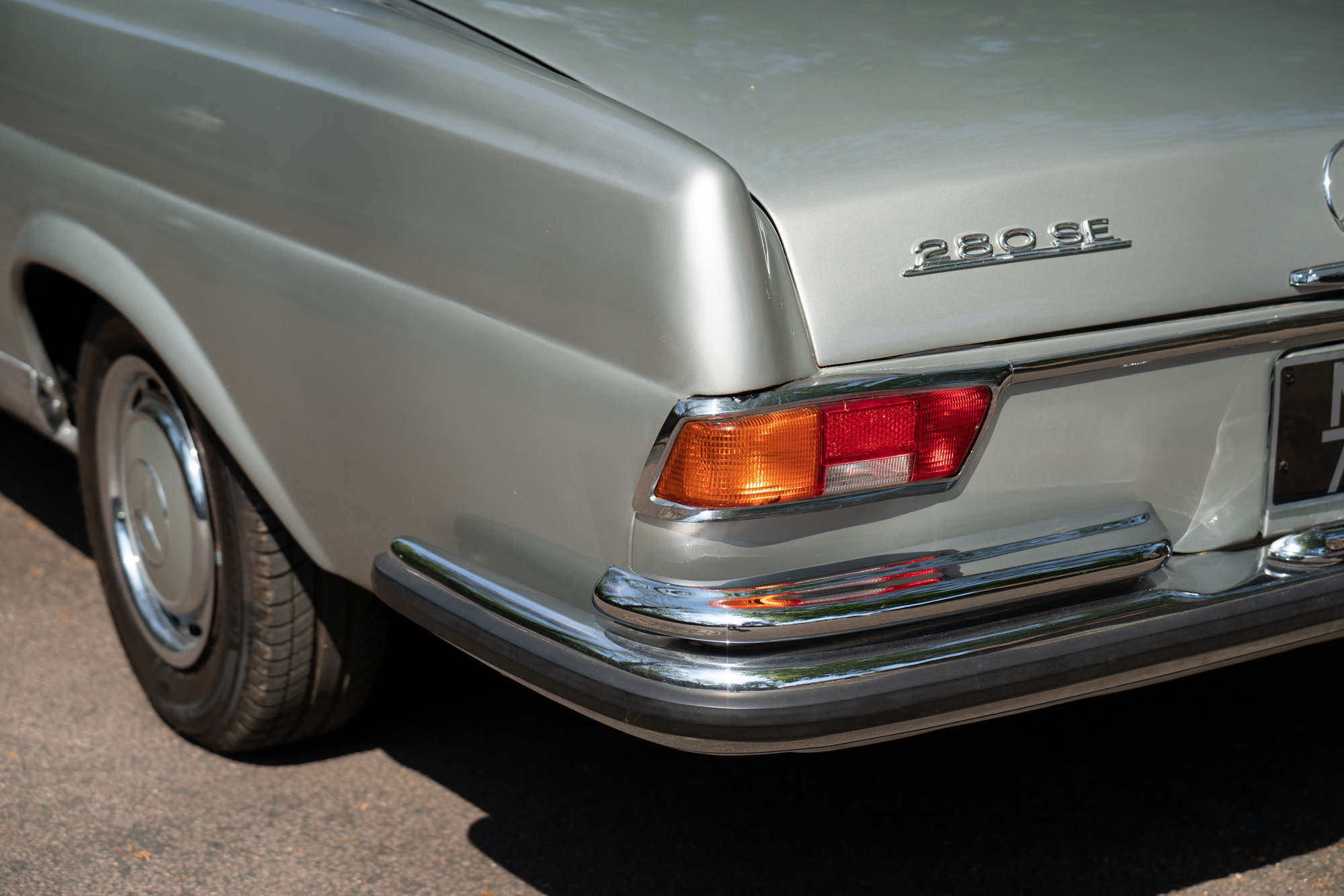 1971 Mercedes-Benz 280 SE 3.5 V8 Coupé (W111)-Auction Lot