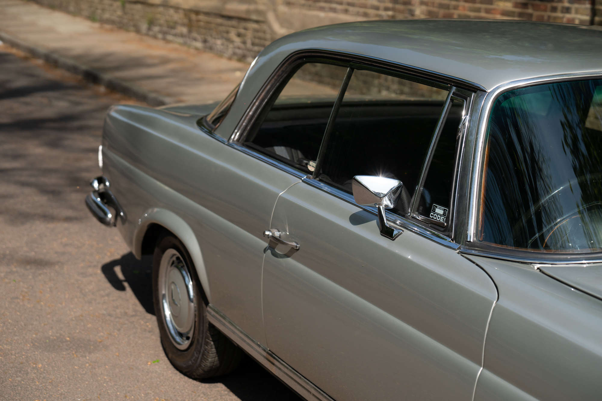 1971 Mercedes-Benz 280 SE 3.5 V8 Coupé (W111)-Auction Lot