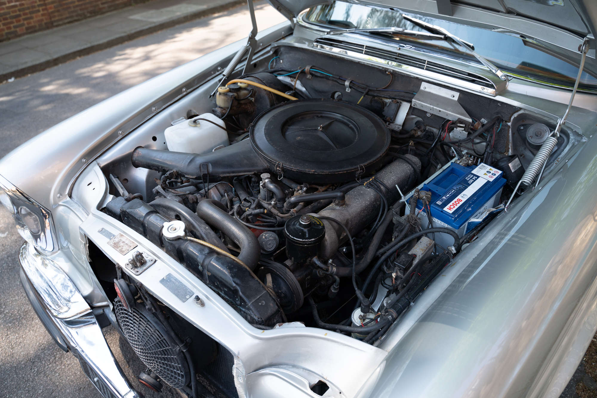 1971 Mercedes-Benz 280 SE 3.5 V8 Coupé (W111)-Auction Lot