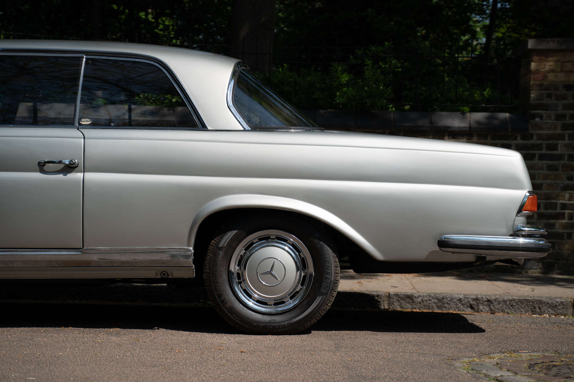 1971 Mercedes-Benz 280 SE 3.5 V8 Coupé (W111)-Auction Lot