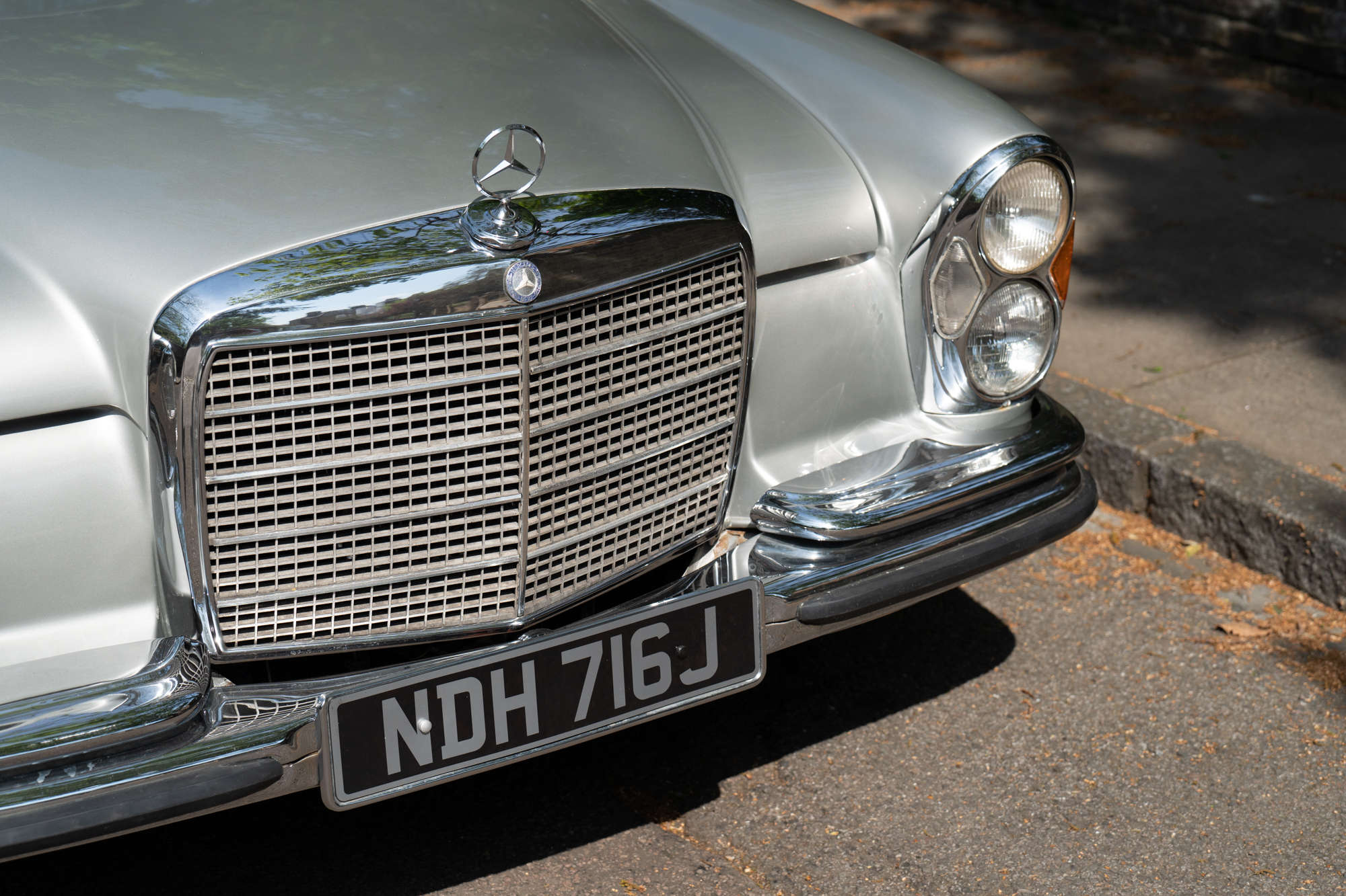 1971 Mercedes-Benz 280 SE 3.5 V8 Coupé (W111)-Auction Lot