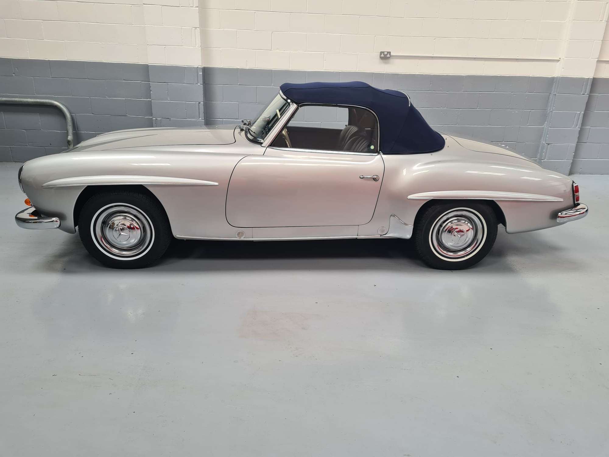 1957 Mercedes-Benz 190SL -Sold