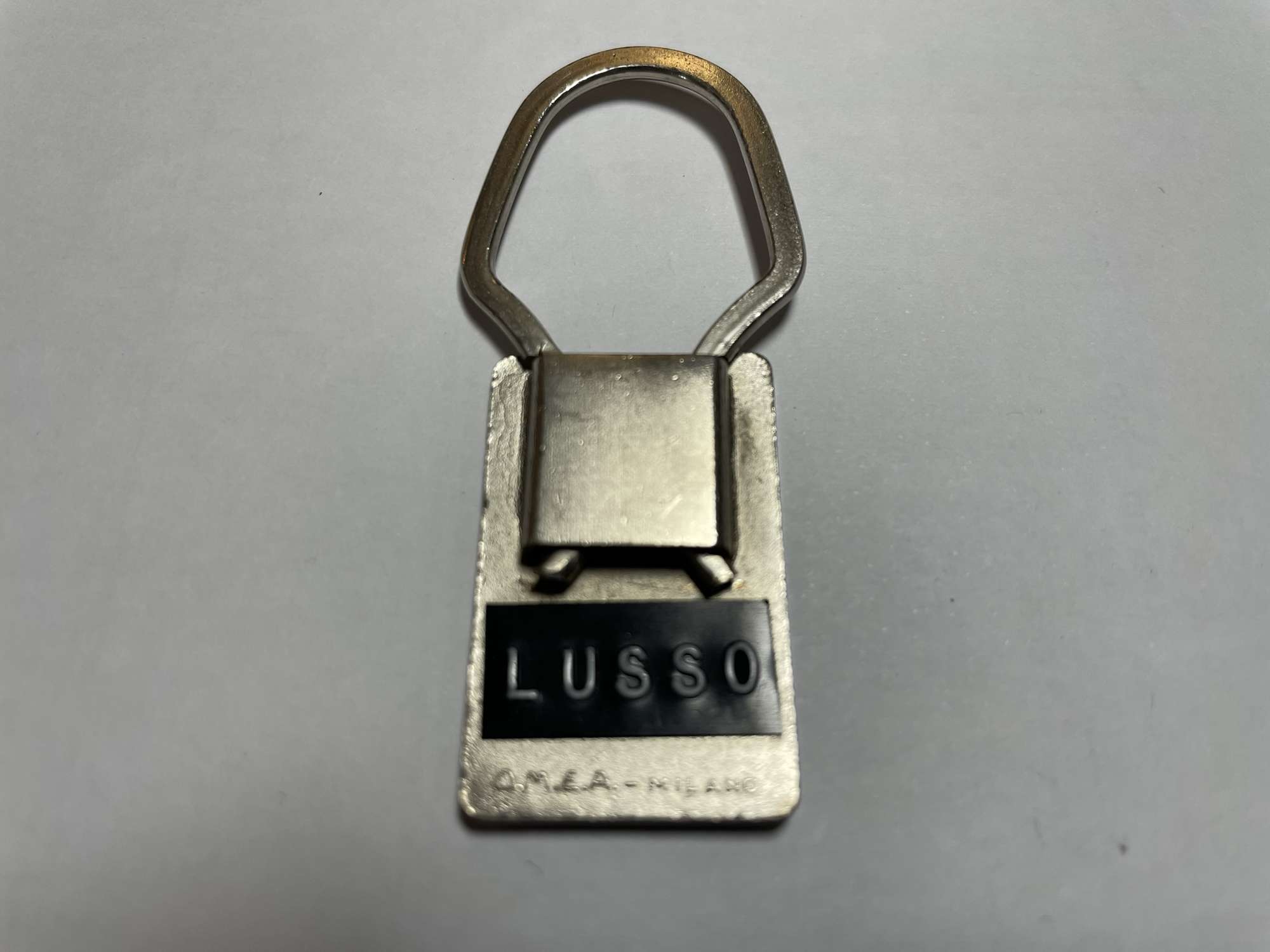 Ferrari 1960s Key Fob with Enamelled Cavallino Rampante -Auction Lot