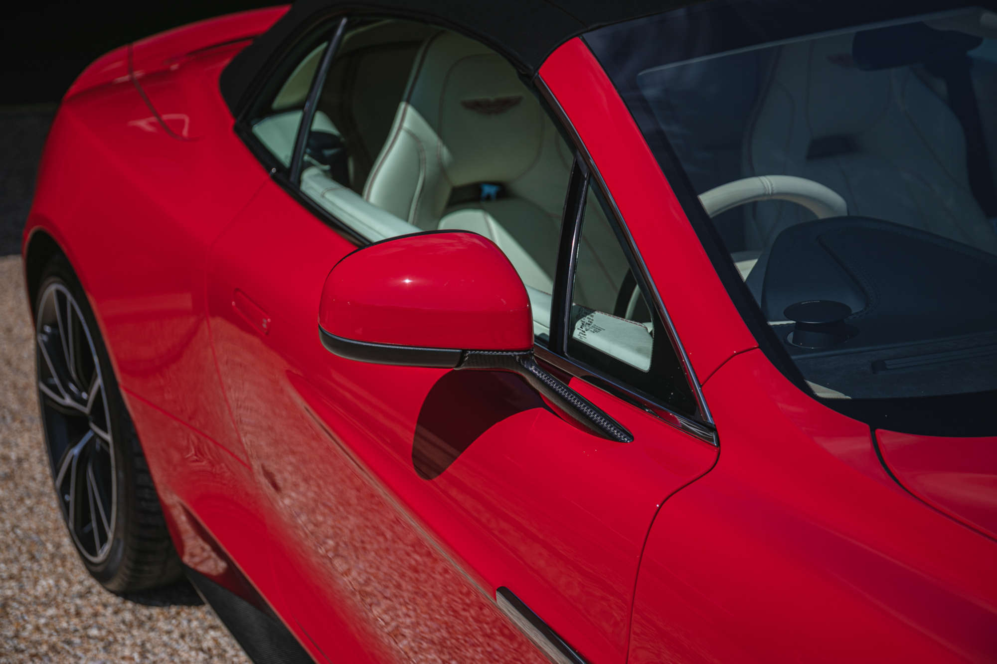 2014 Aston Martin Vanquish V12 Volante-Auction Lot