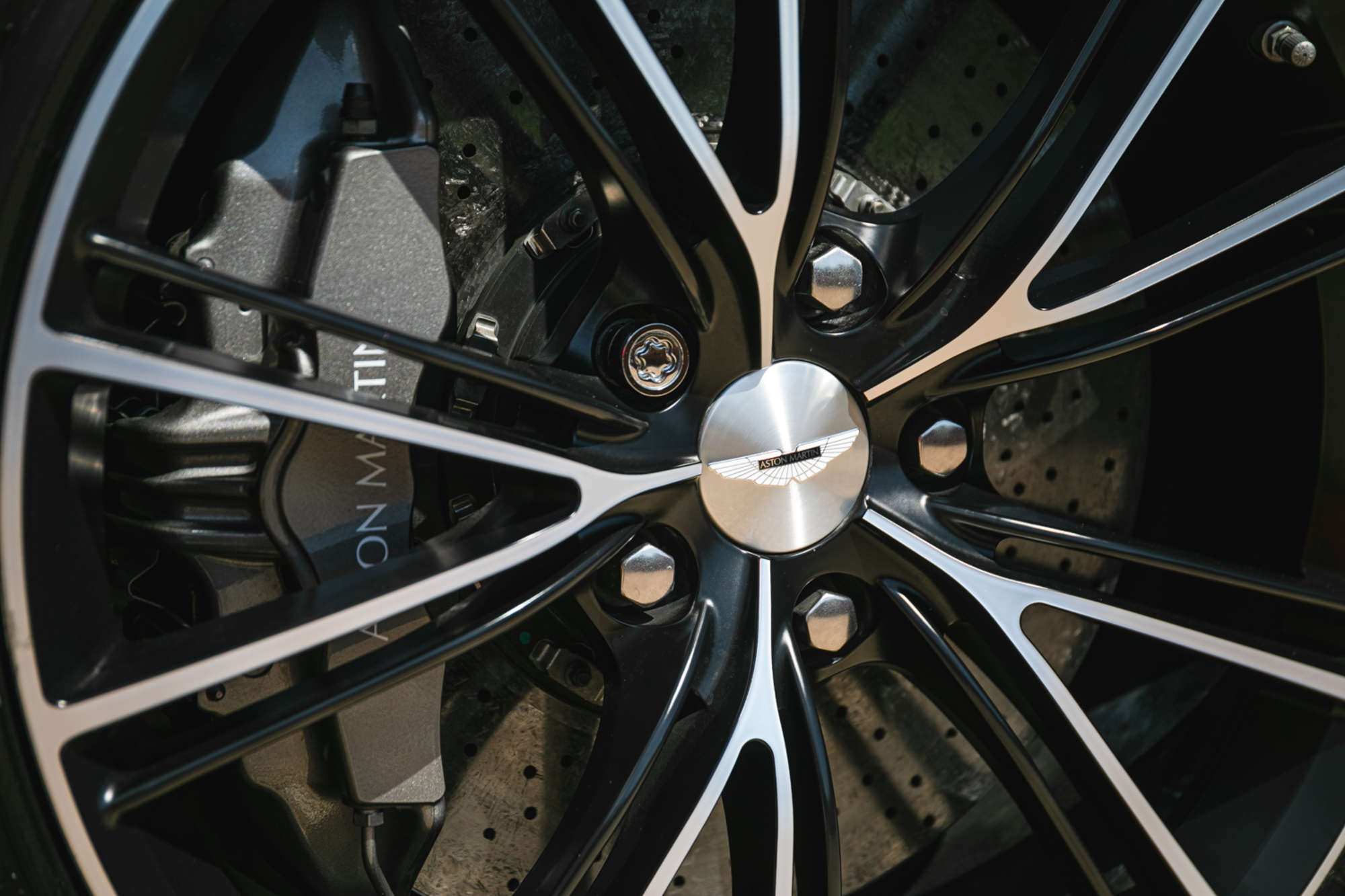 2014 Aston Martin Vanquish V12 Volante-Auction Lot