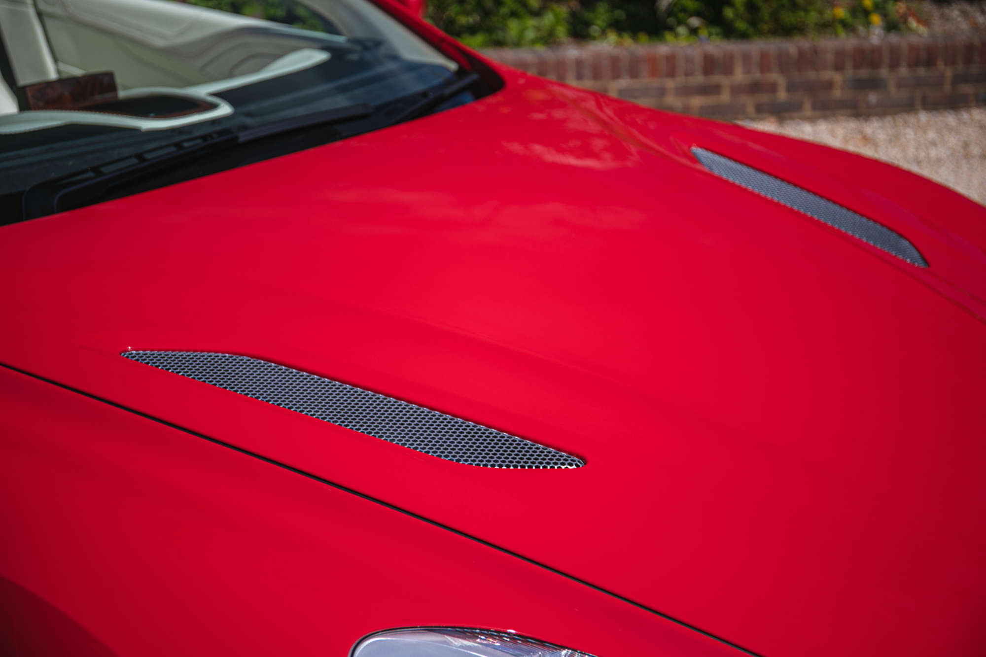 2014 Aston Martin Vanquish V12 Volante-Auction Lot