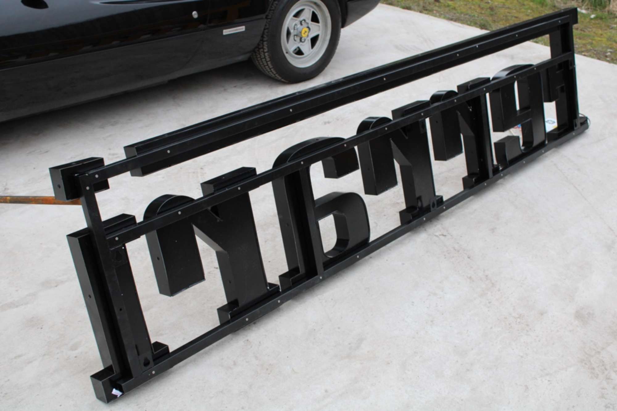 Ferrari Style Large 3 Metre Illuminated Dealership Sign -Auction Lot