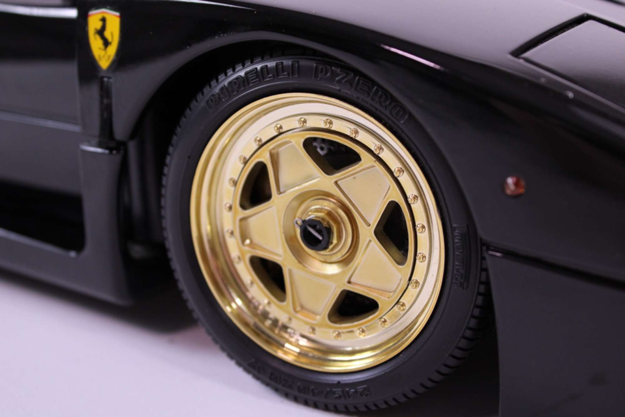 1987-92 Ferrari F40 1:8 Pocher Scale Model -Auction Lot