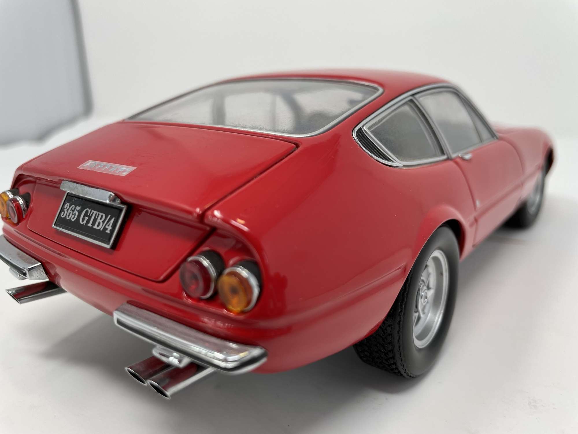Kyosho 1/18th Scale Ferrari 365 GTB/4 -Sold