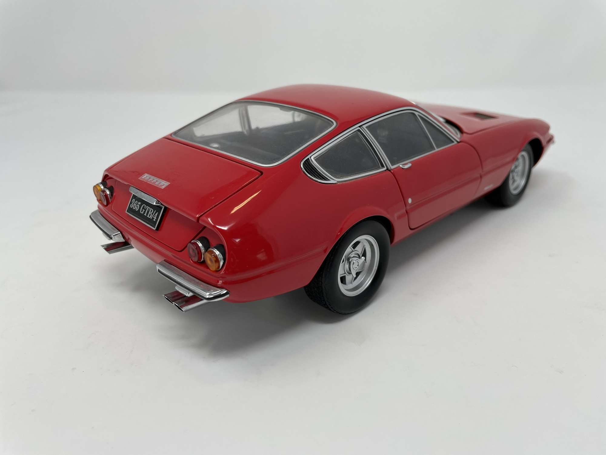 Kyosho 1/18th Scale Ferrari 365 GTB/4 -Sold