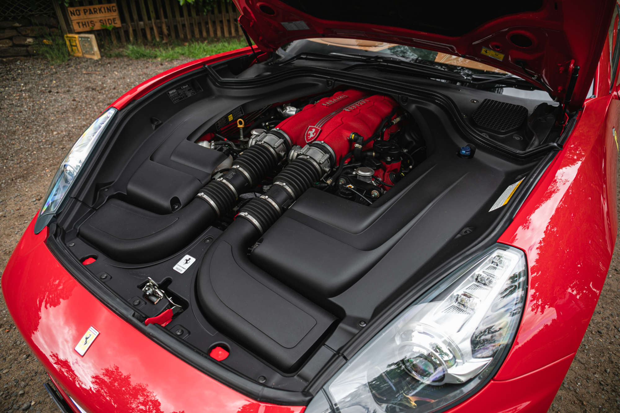 2011 Ferrari California 4.3 F1 DCT-Sold