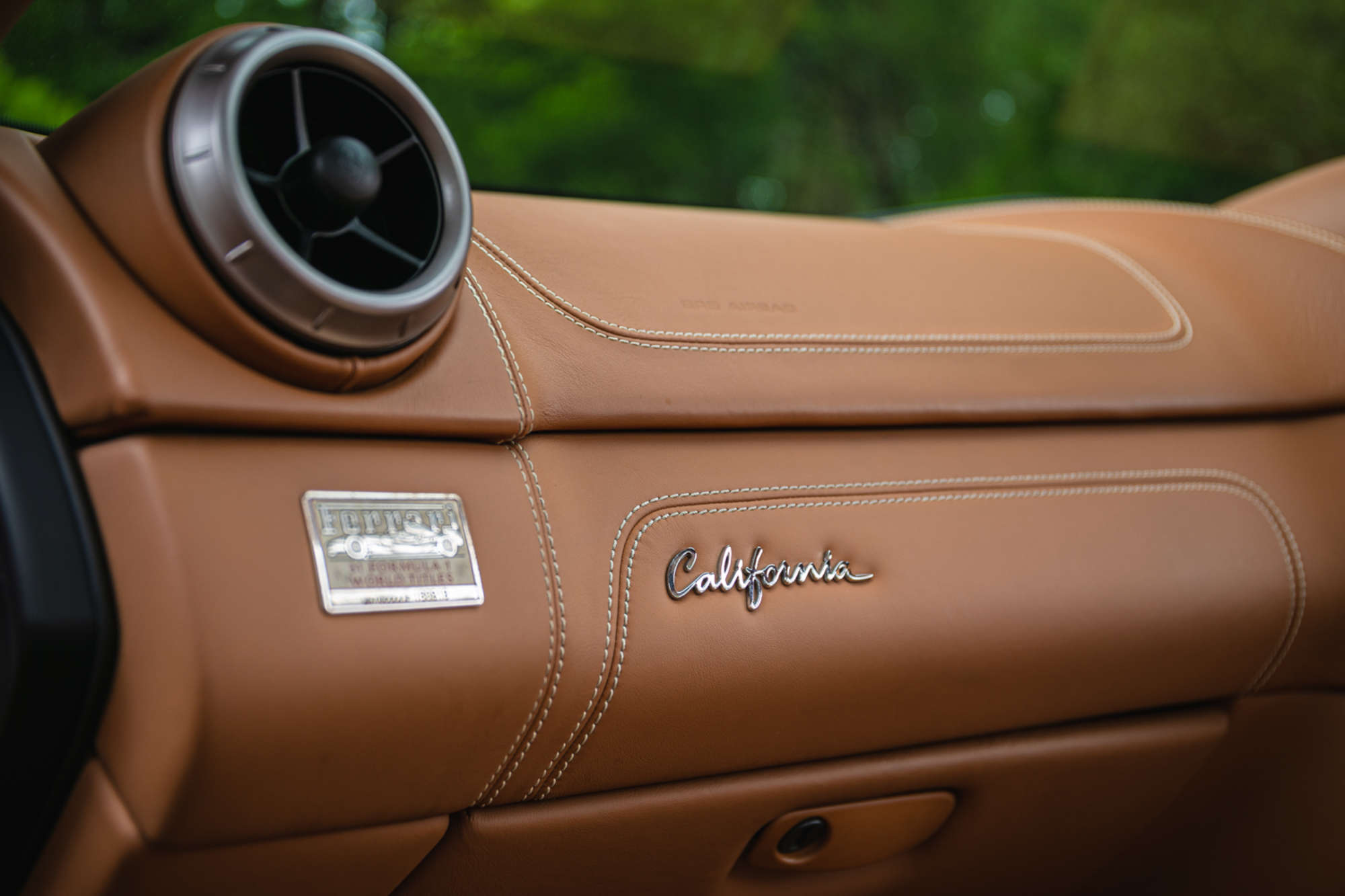 2011 Ferrari California 4.3 F1 DCT-Sold