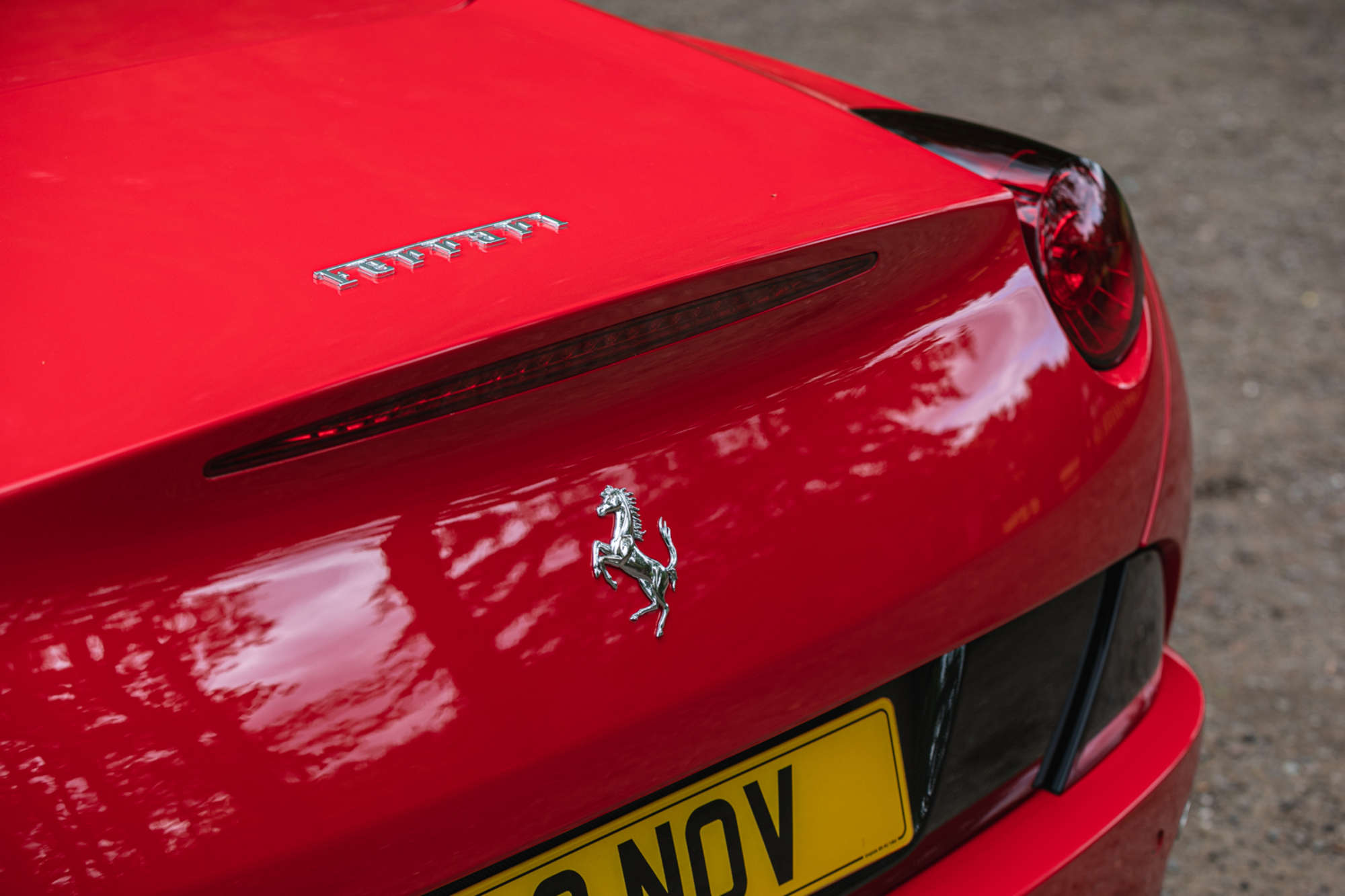 2011 Ferrari California 4.3 F1 DCT-Sold